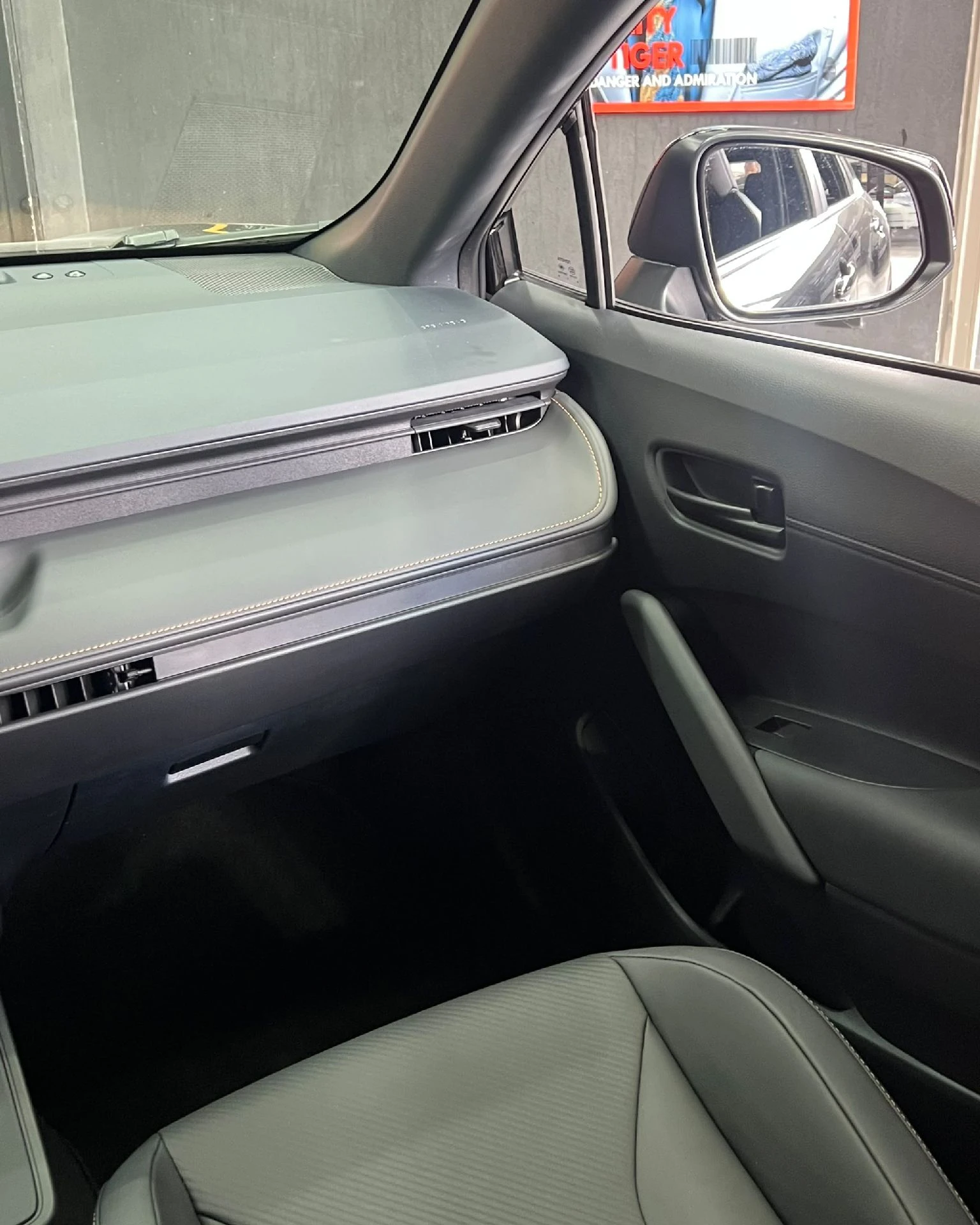 2025 Toyota Corolla Cross Elite 2.0 — photo 10