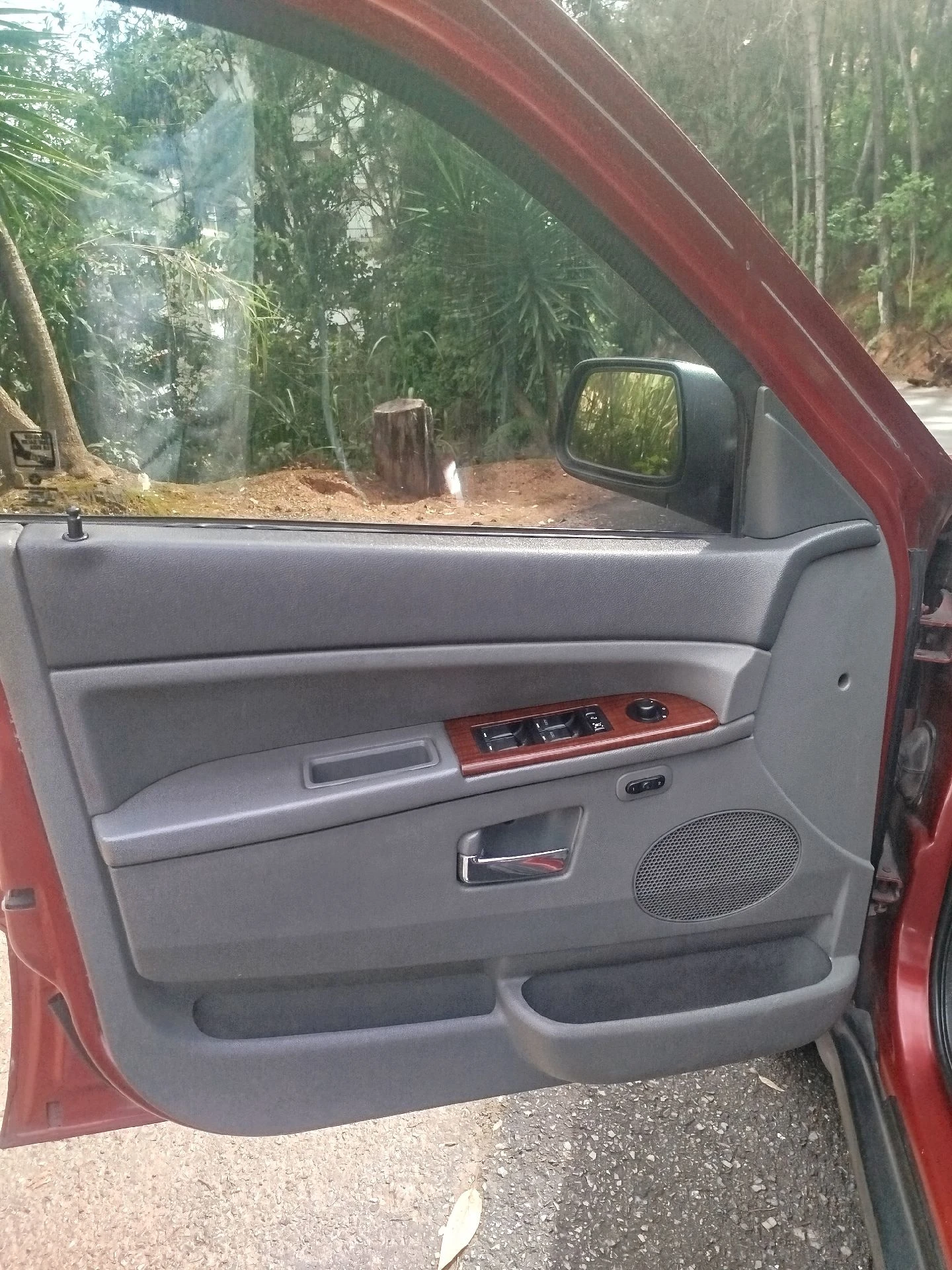 2007 Jeep Grand Cherokee Limited — photo 9