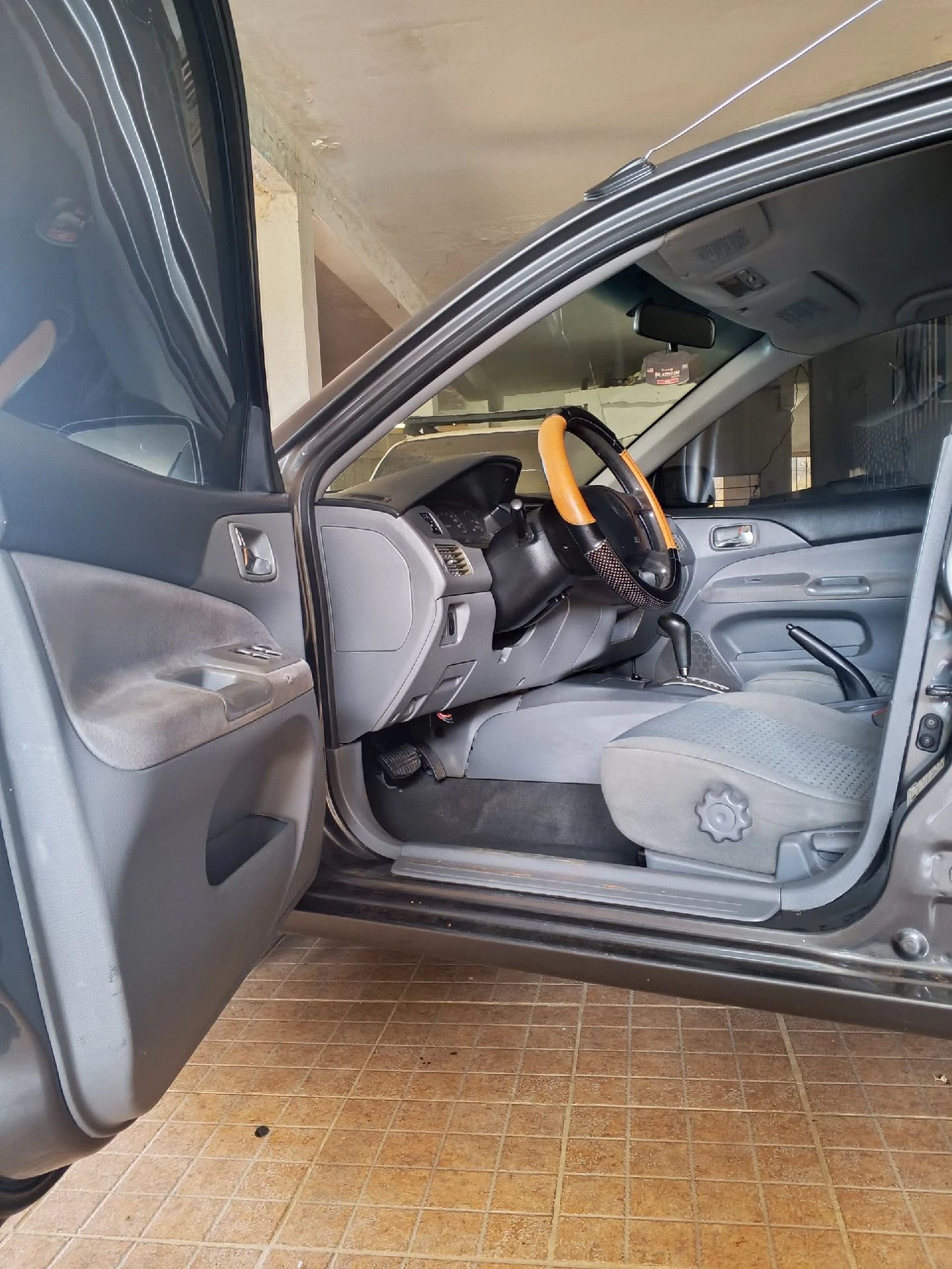 2009 Mitsubishi Lancer EX Glx — photo 4