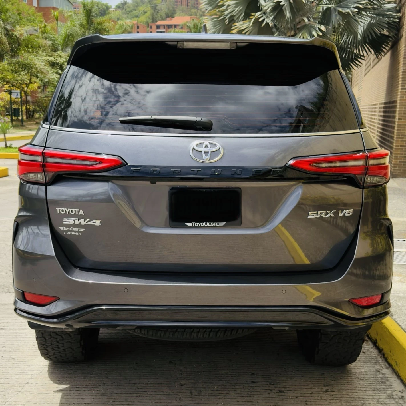 2025 Toyota Fortuner 4.0 SW4 Toyota de Venezuela — photo 5