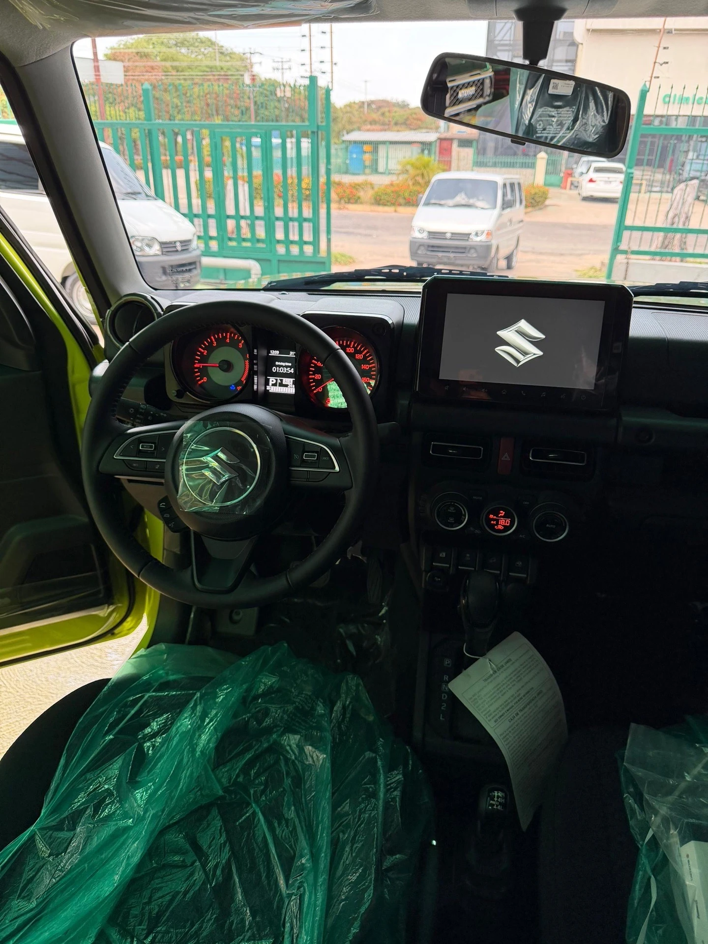 2025 Suzuki Jimny — photo 9