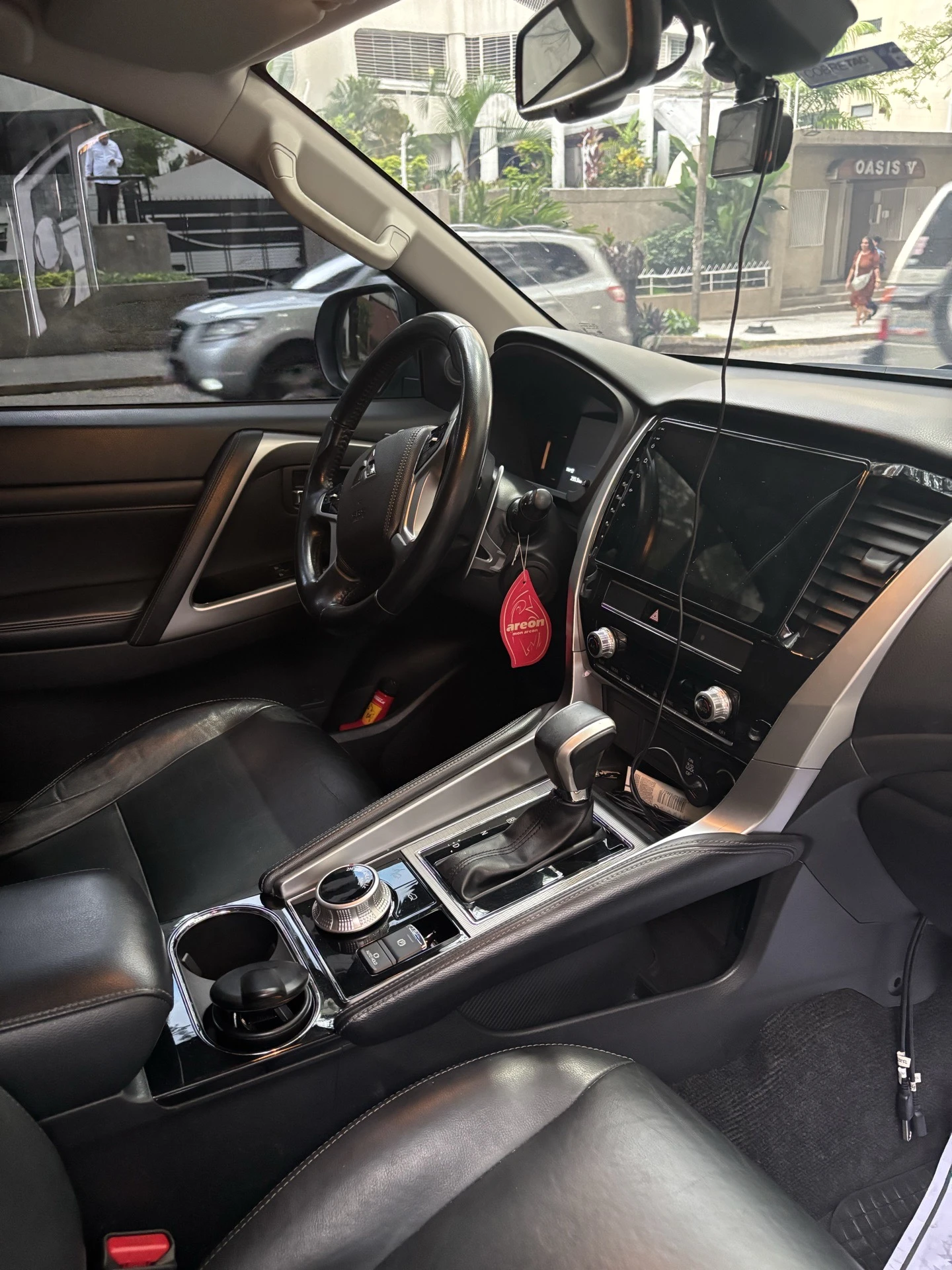 2020 Mitsubishi Pajero Sport — photo 6