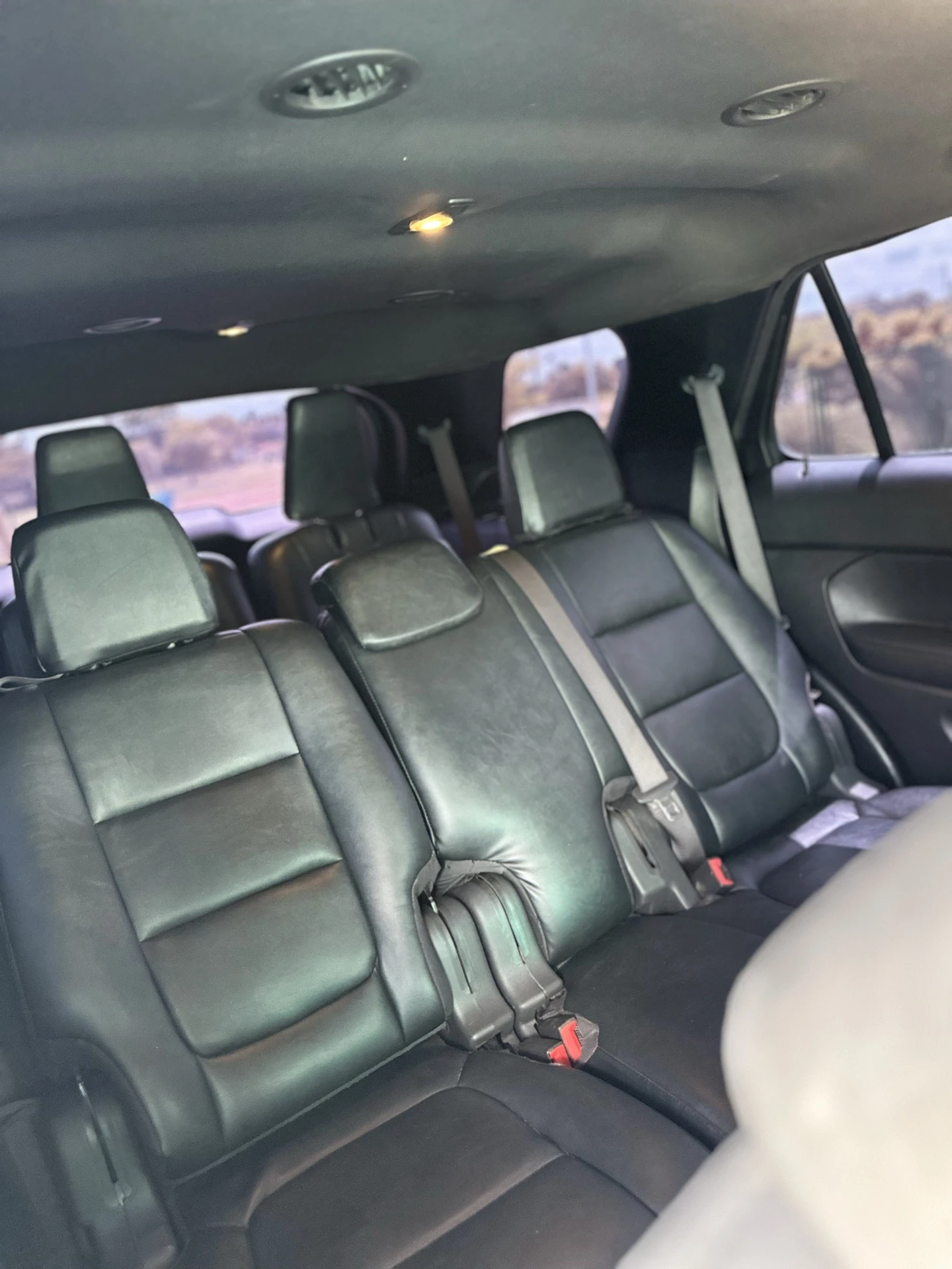 2011 Ford Explorer XLT — photo 7