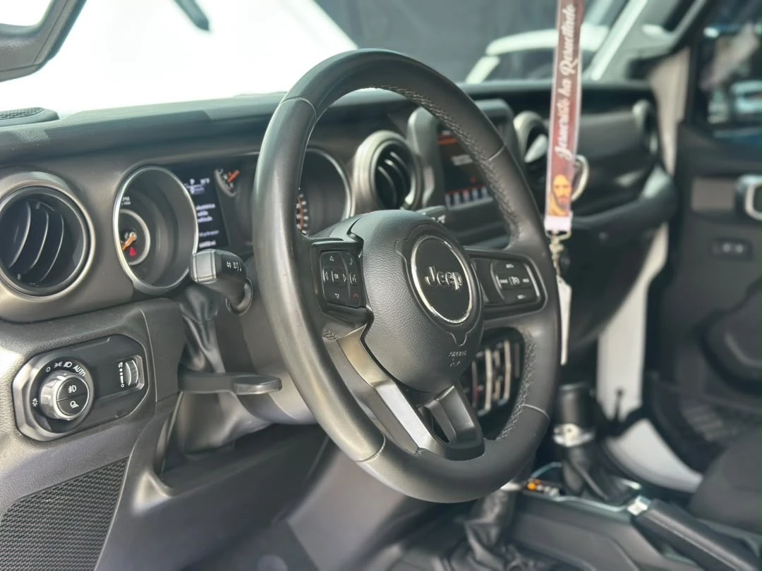 2023 Jeep Gladiator — photo 4