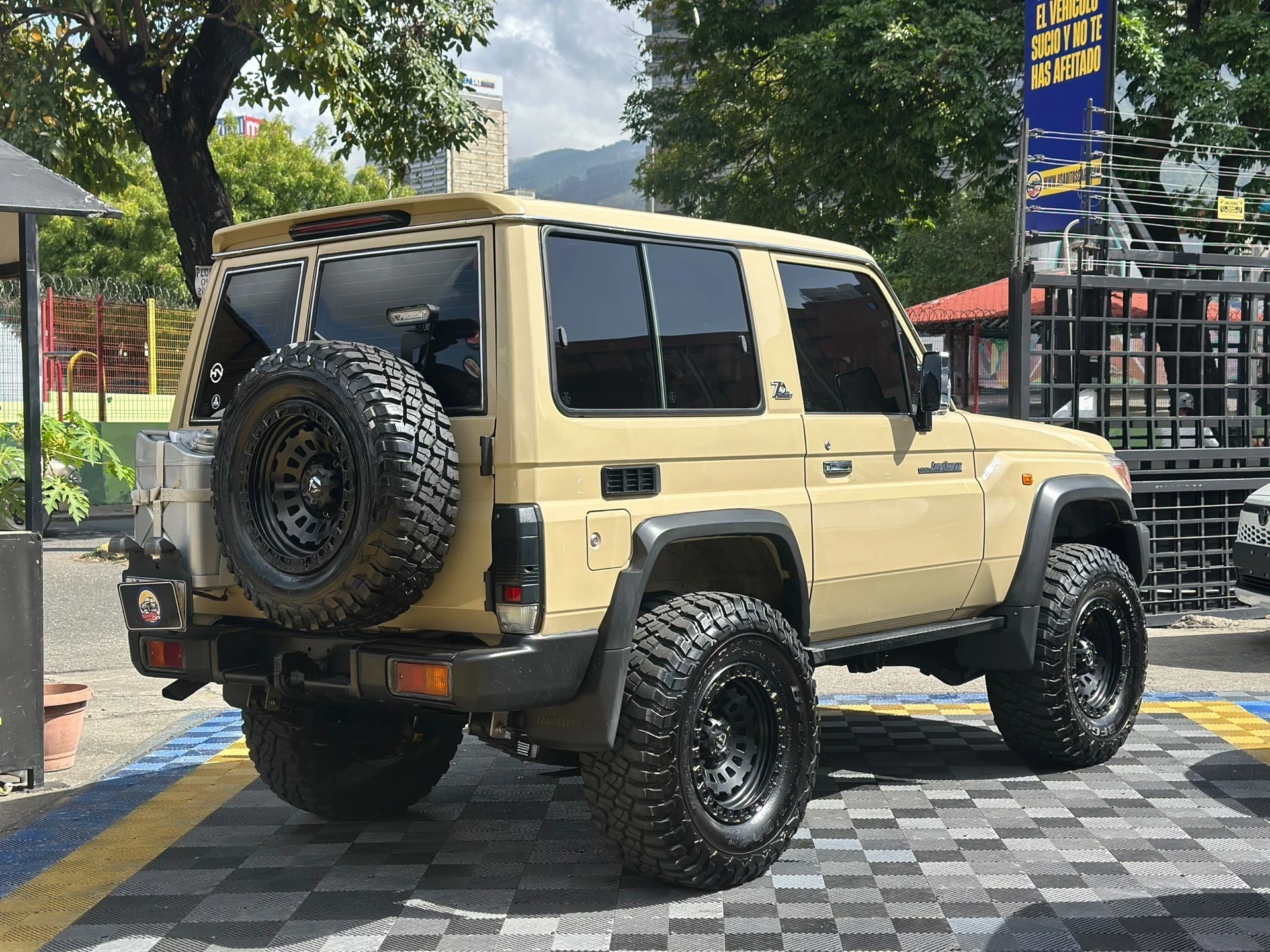 2021 Toyota Land Cruiser 70th anniversary — photo 5