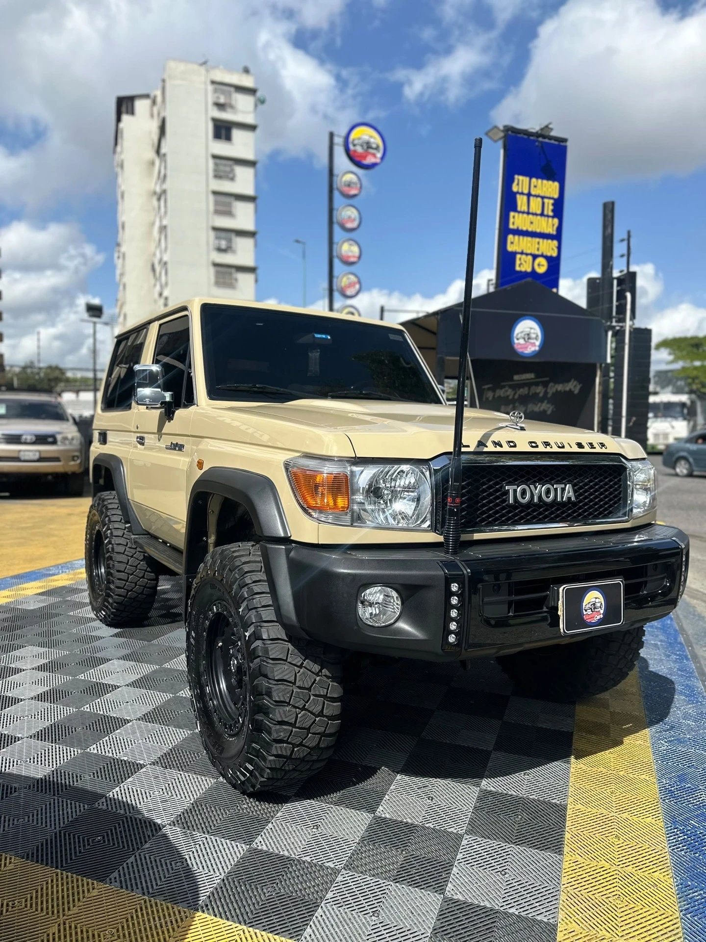 2021 Toyota Land Cruiser 70th anniversary — photo 7