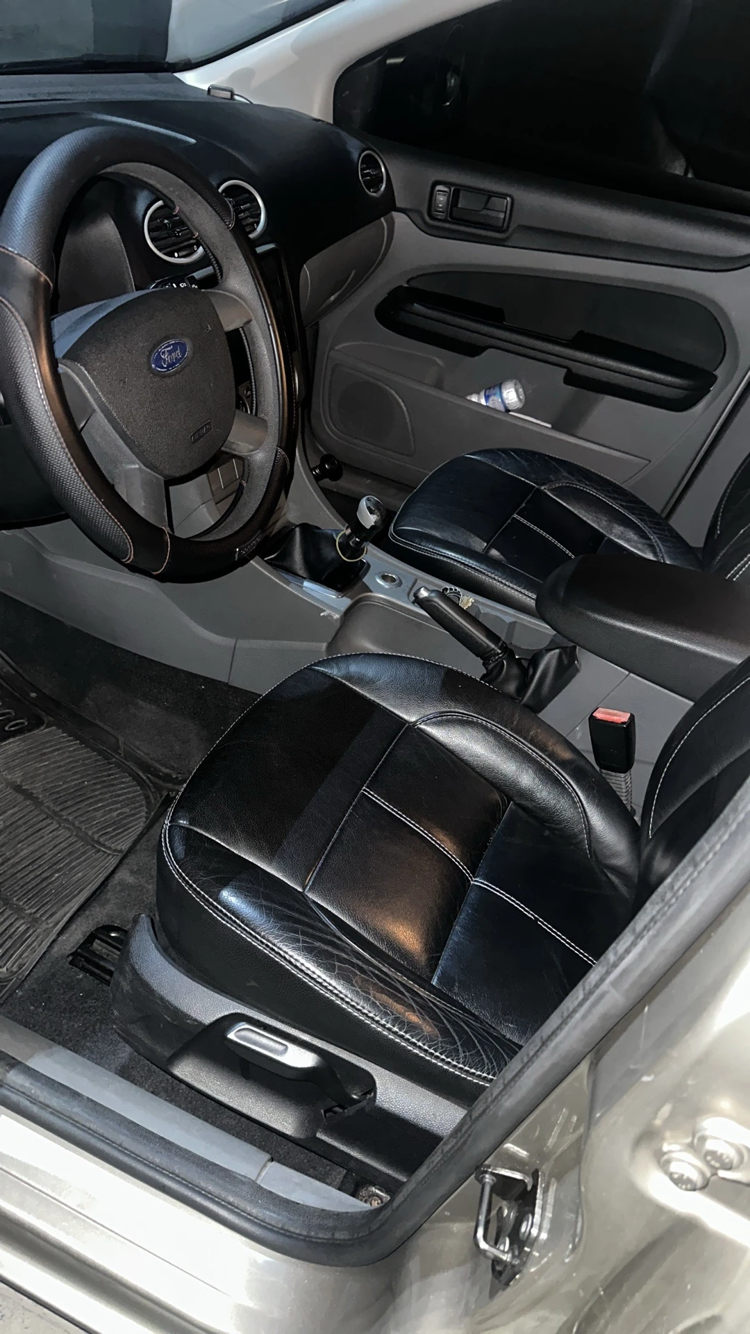 2009 Ford Focus Ford Focus Hatchback — foto 5