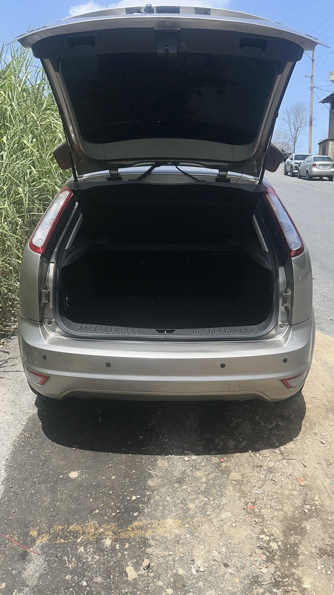 2009 Ford Focus Ford Focus Hatchback — foto 12