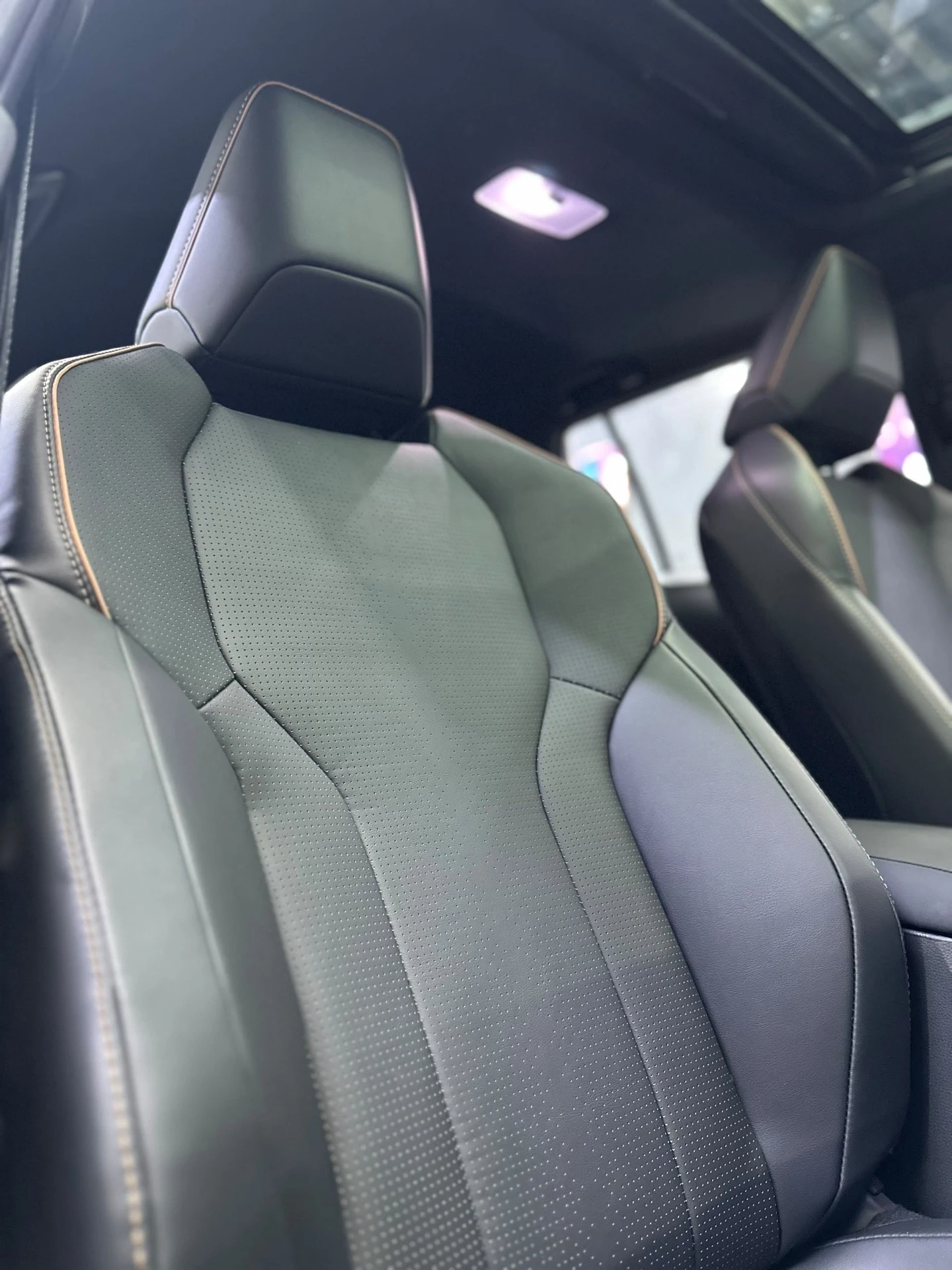 2026 Toyota Corolla Cross Élite — photo 9