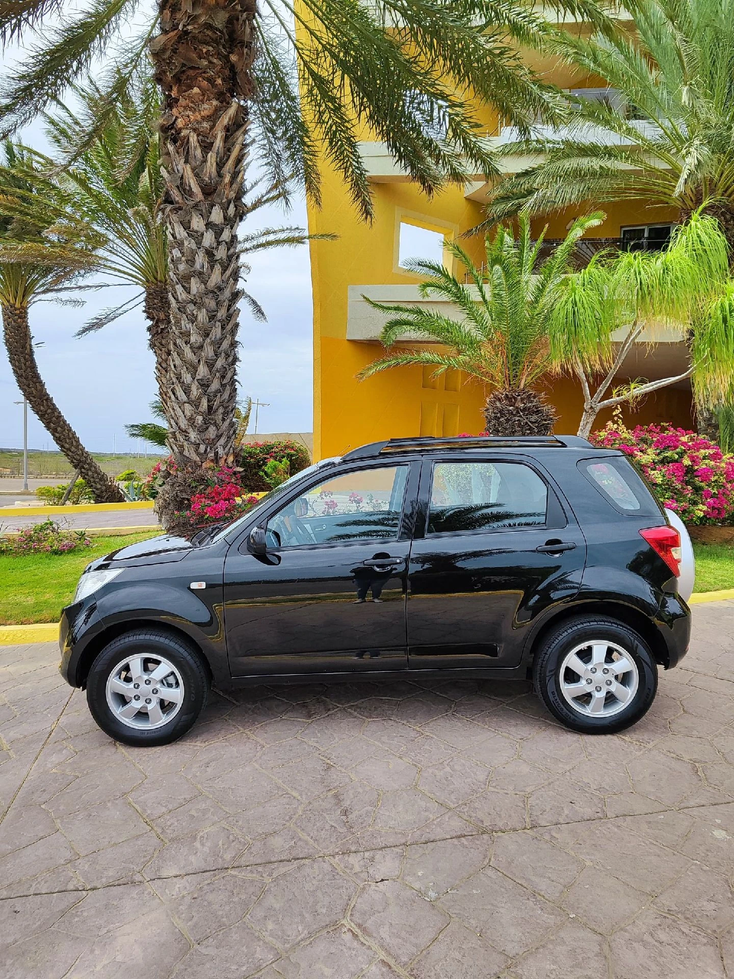 2013 Daihatsu Terios — photo 6