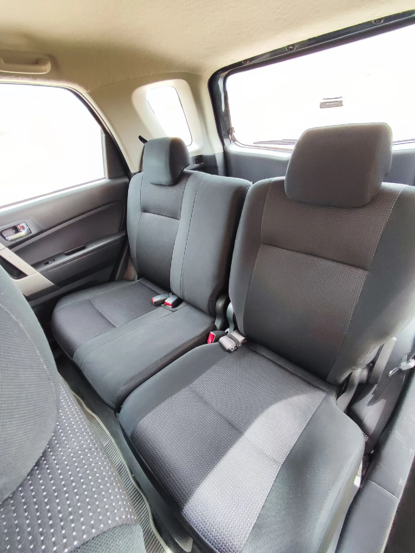 2013 Daihatsu Terios — photo 17