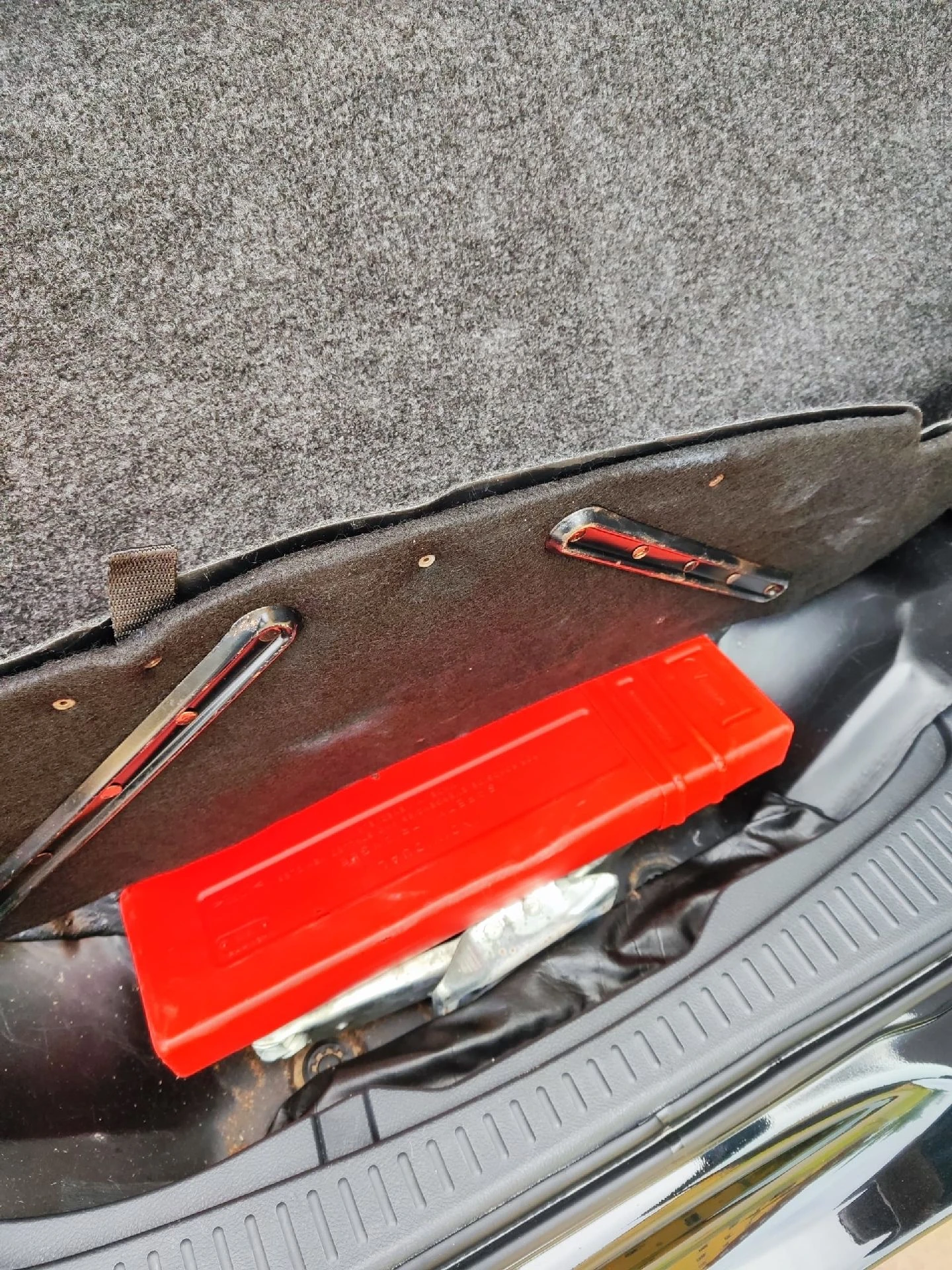 2013 Daihatsu Terios — photo 20