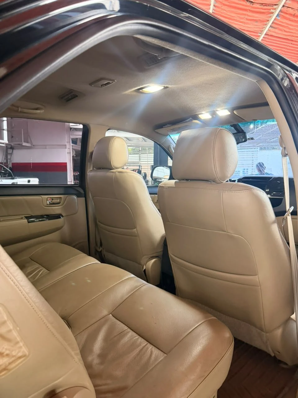 2015 Toyota Fortuner Sport Wagon — photo 12