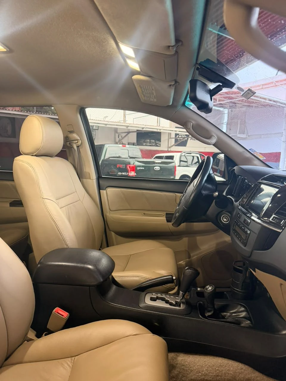 2015 Toyota Fortuner Sport Wagon — photo 11
