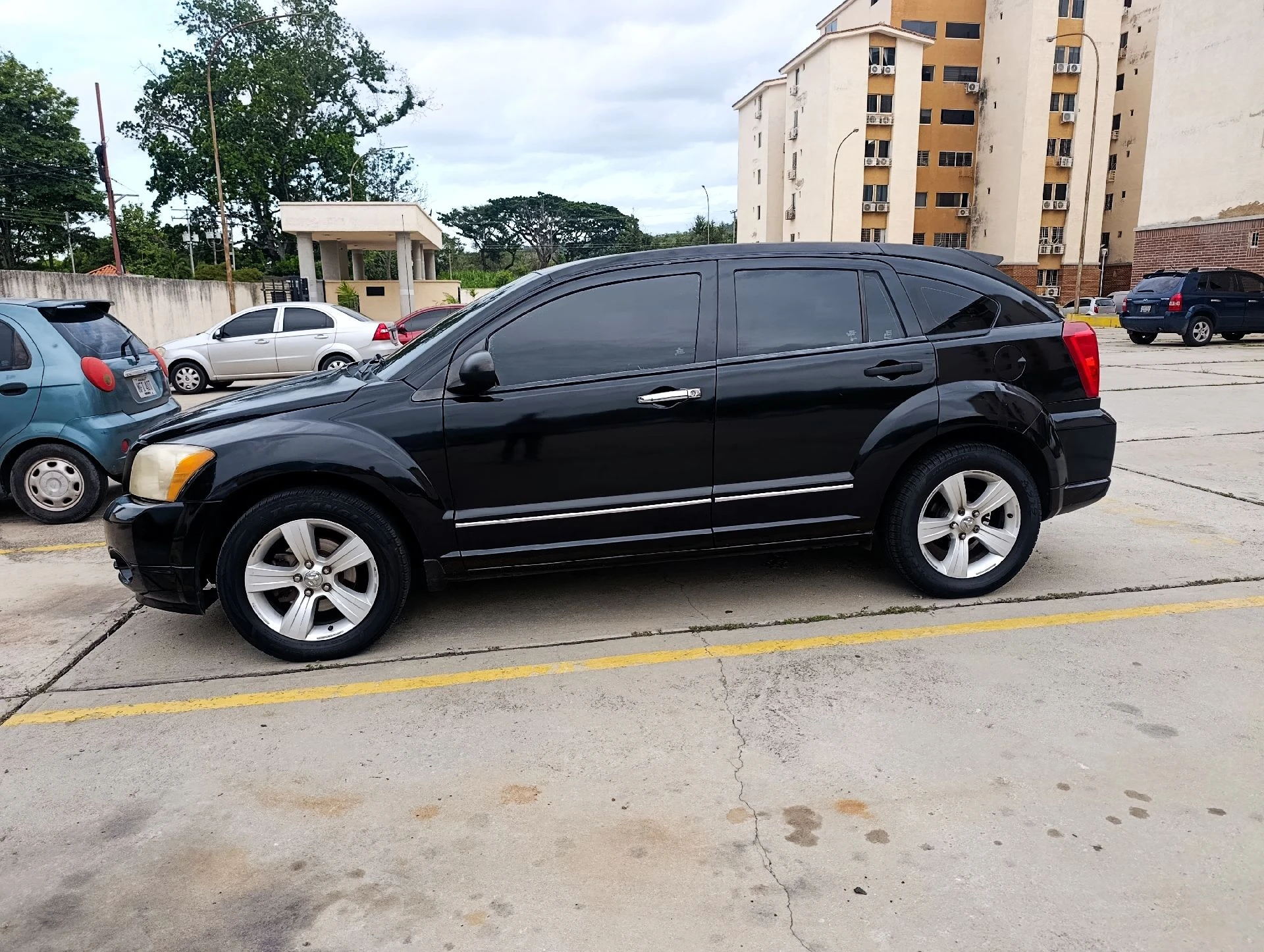 2011 Dodge Caliber LX — photo 10