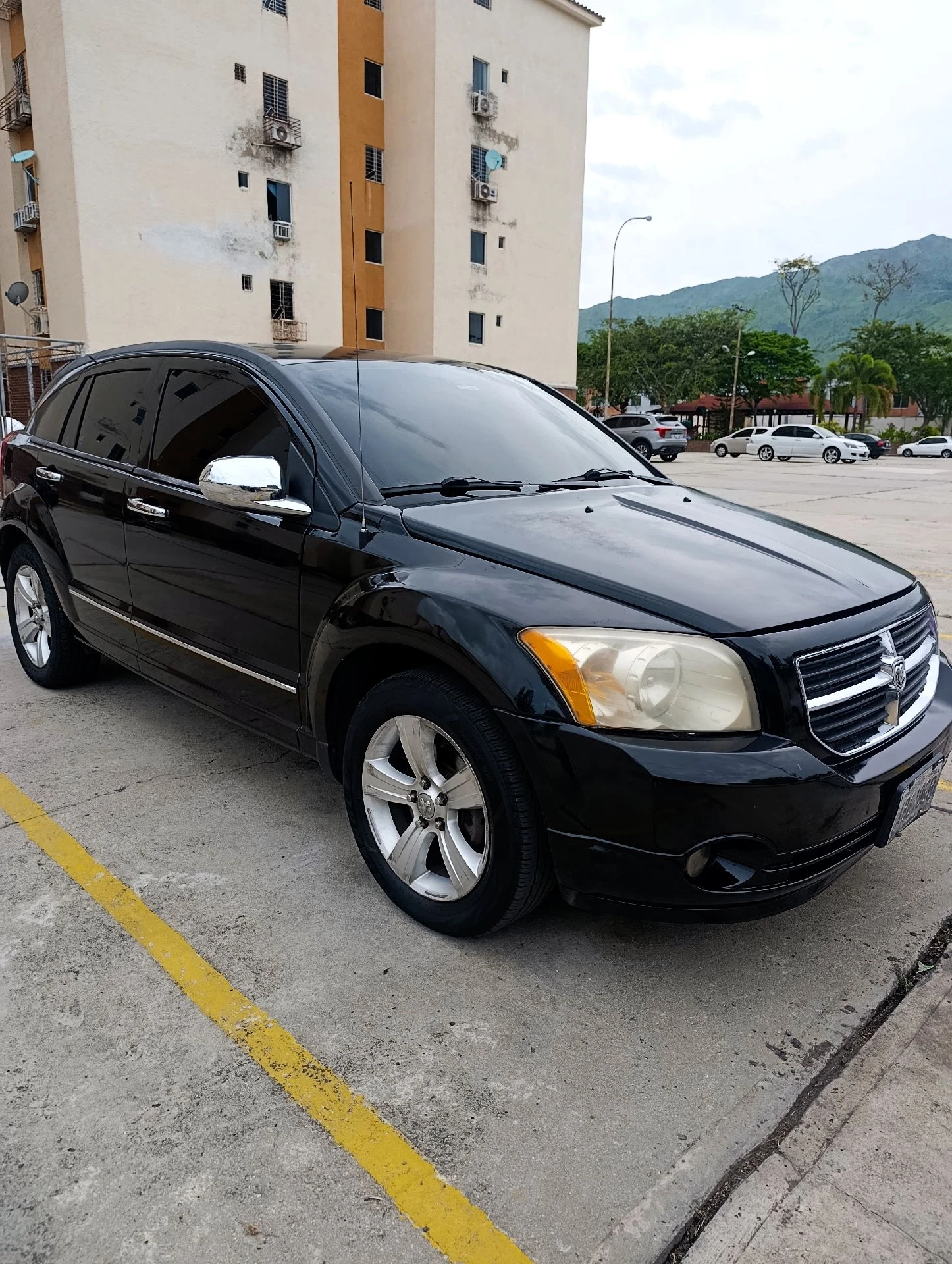 2011 Dodge Caliber LX — photo 12