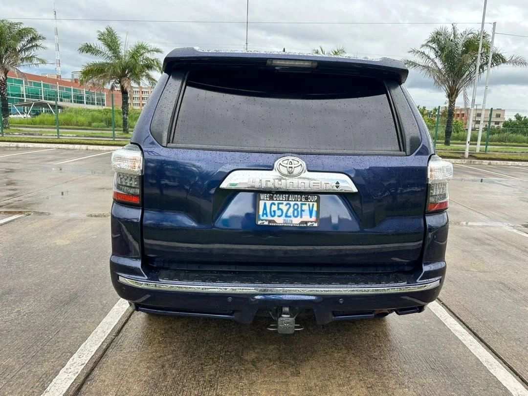 2016 Toyota 4Runner Limited 4x4 — photo 4