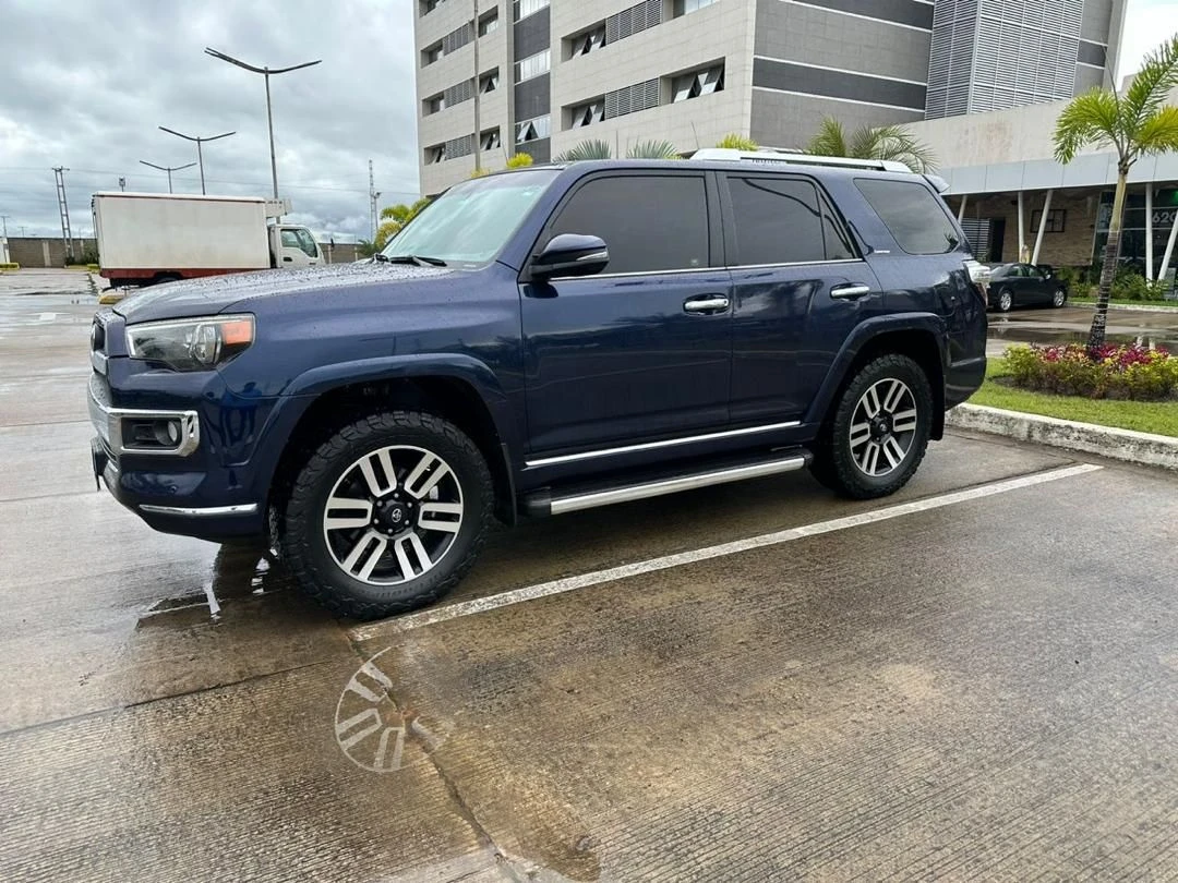 2016 Toyota 4Runner Limited 4x4 — photo 3