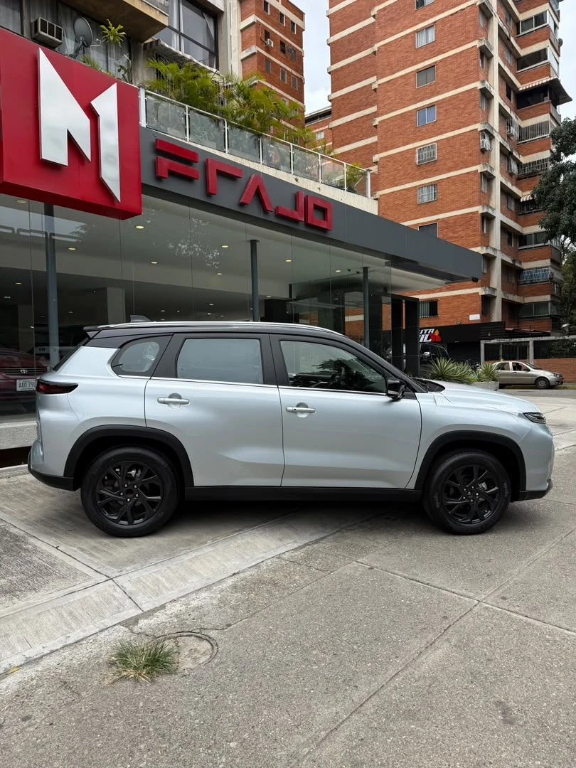 2026 Toyota Urban Cruiser — photo 3