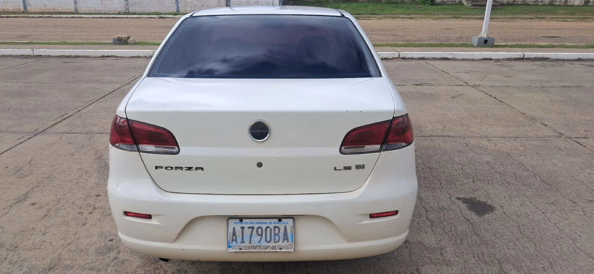 2015 Dodge Forza LE — photo 6