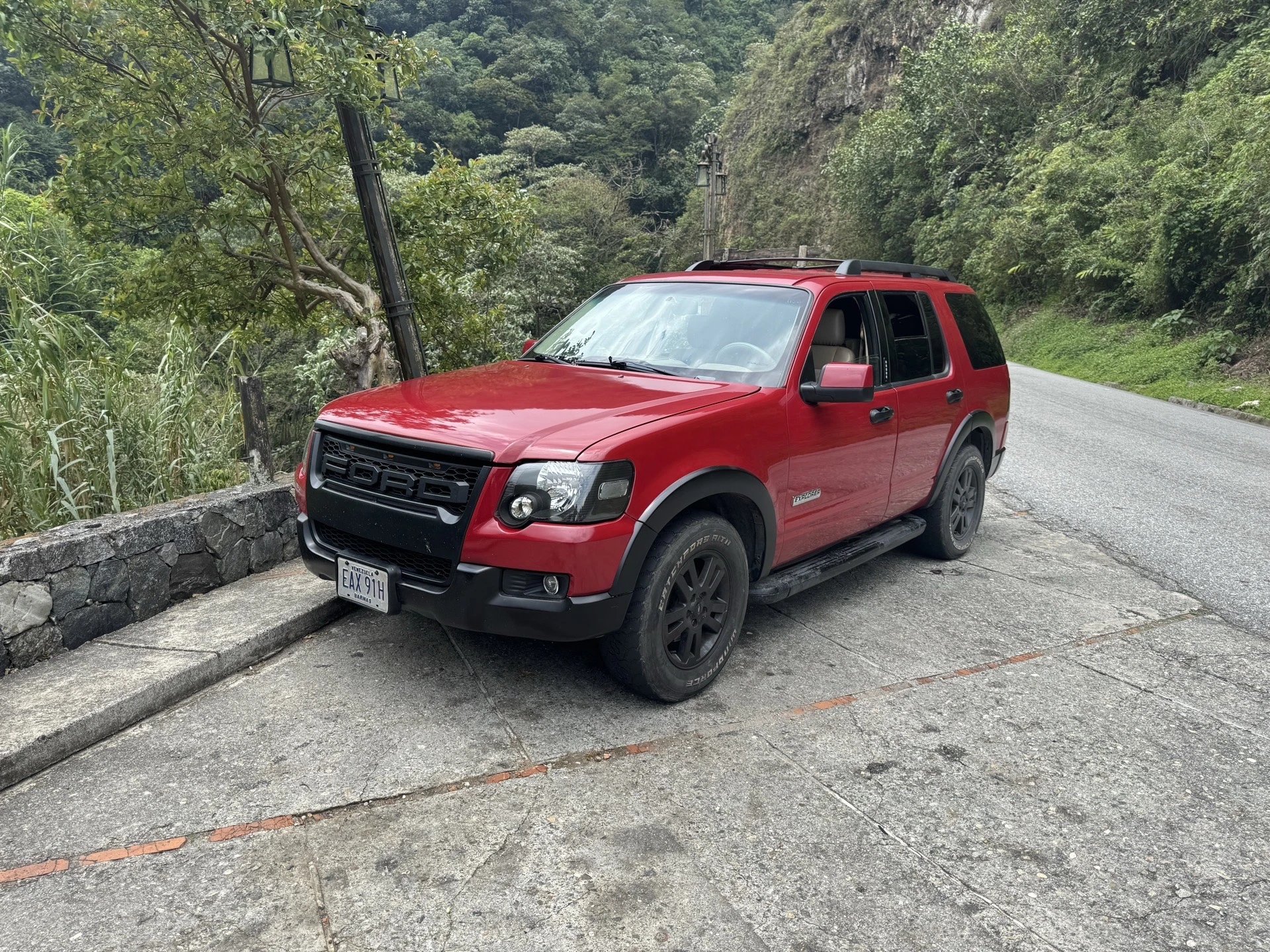 2009 Ford Explorer Eddie Bauer — photo 3