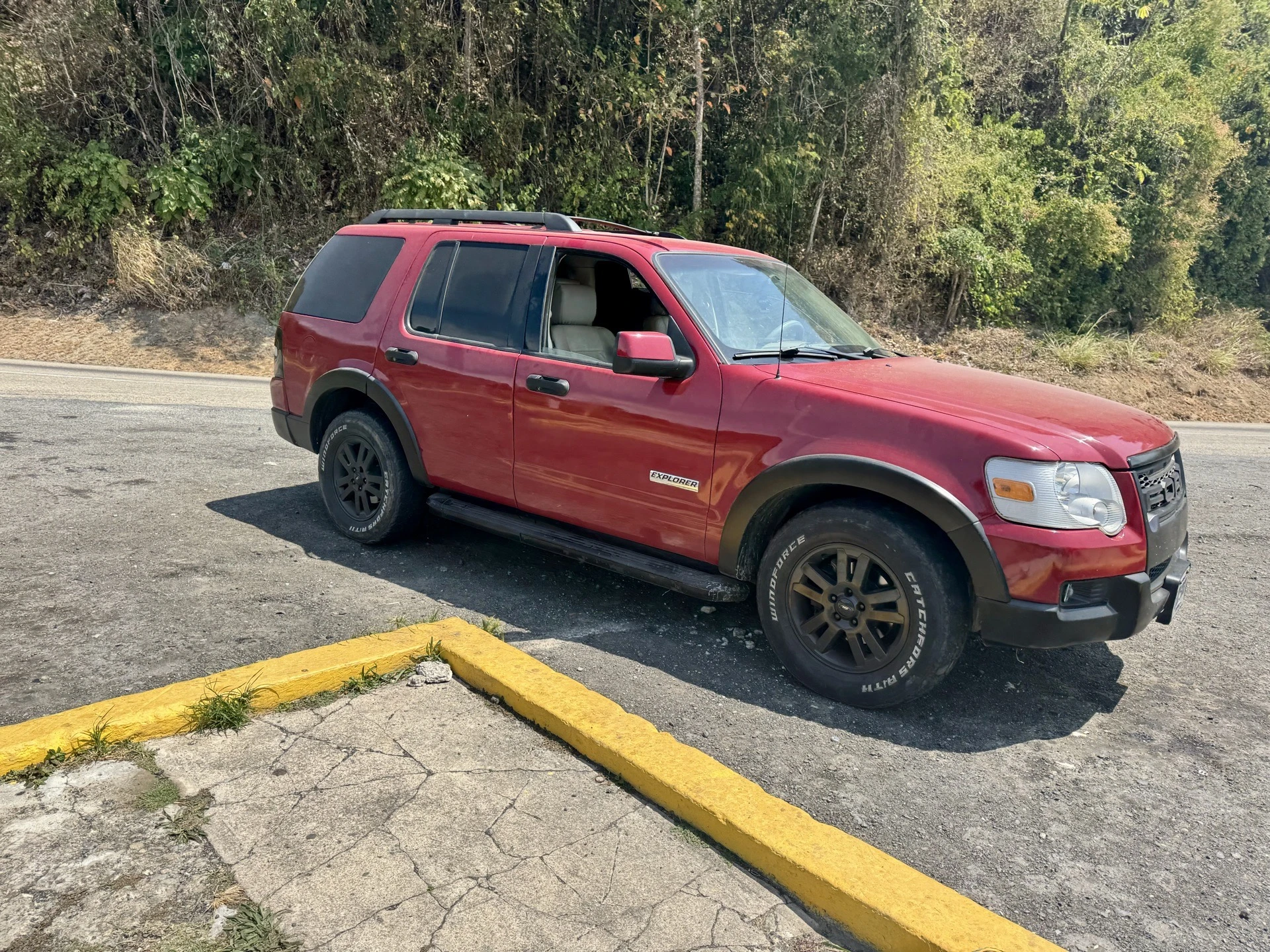 2009 Ford Explorer Eddie Bauer — photo 5