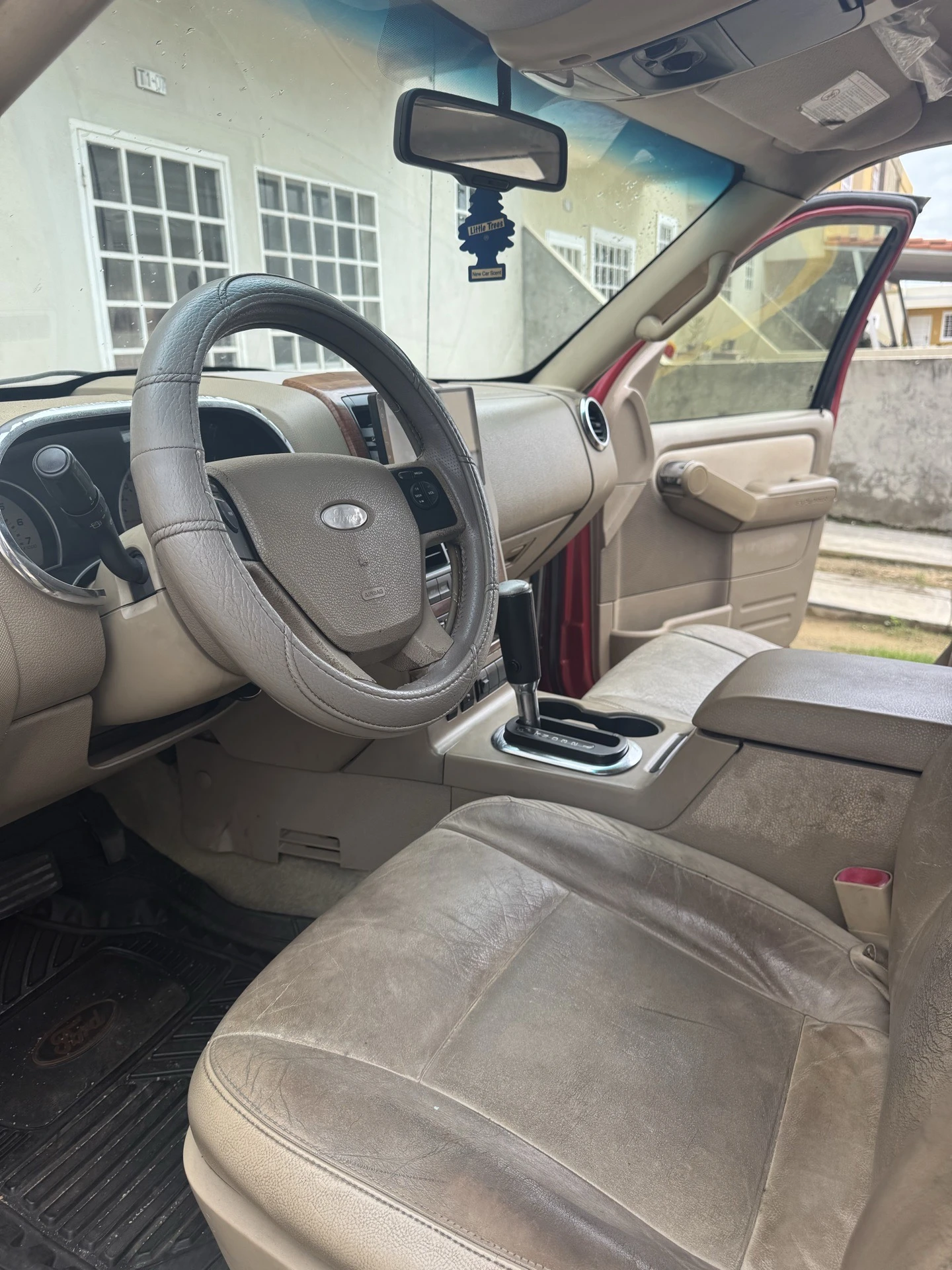 2009 Ford Explorer Eddie Bauer — photo 15