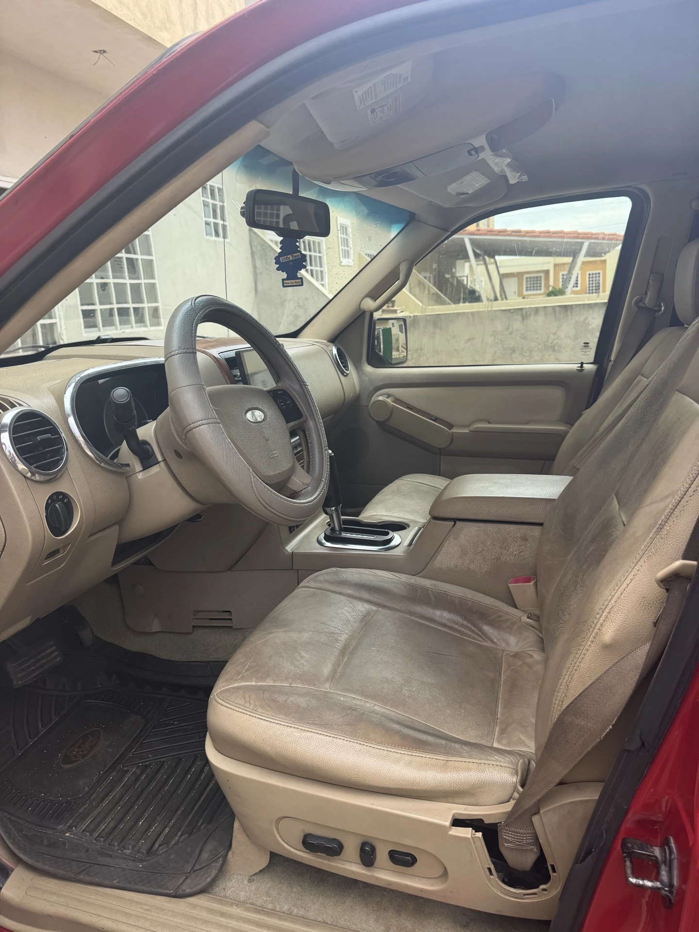 2009 Ford Explorer Eddie Bauer — photo 17