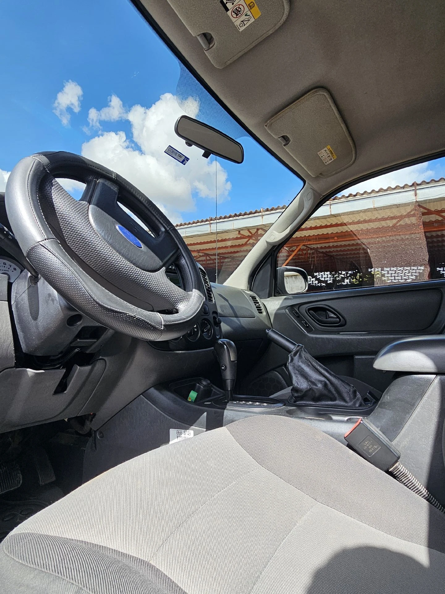 2006 Ford Escape — photo 5