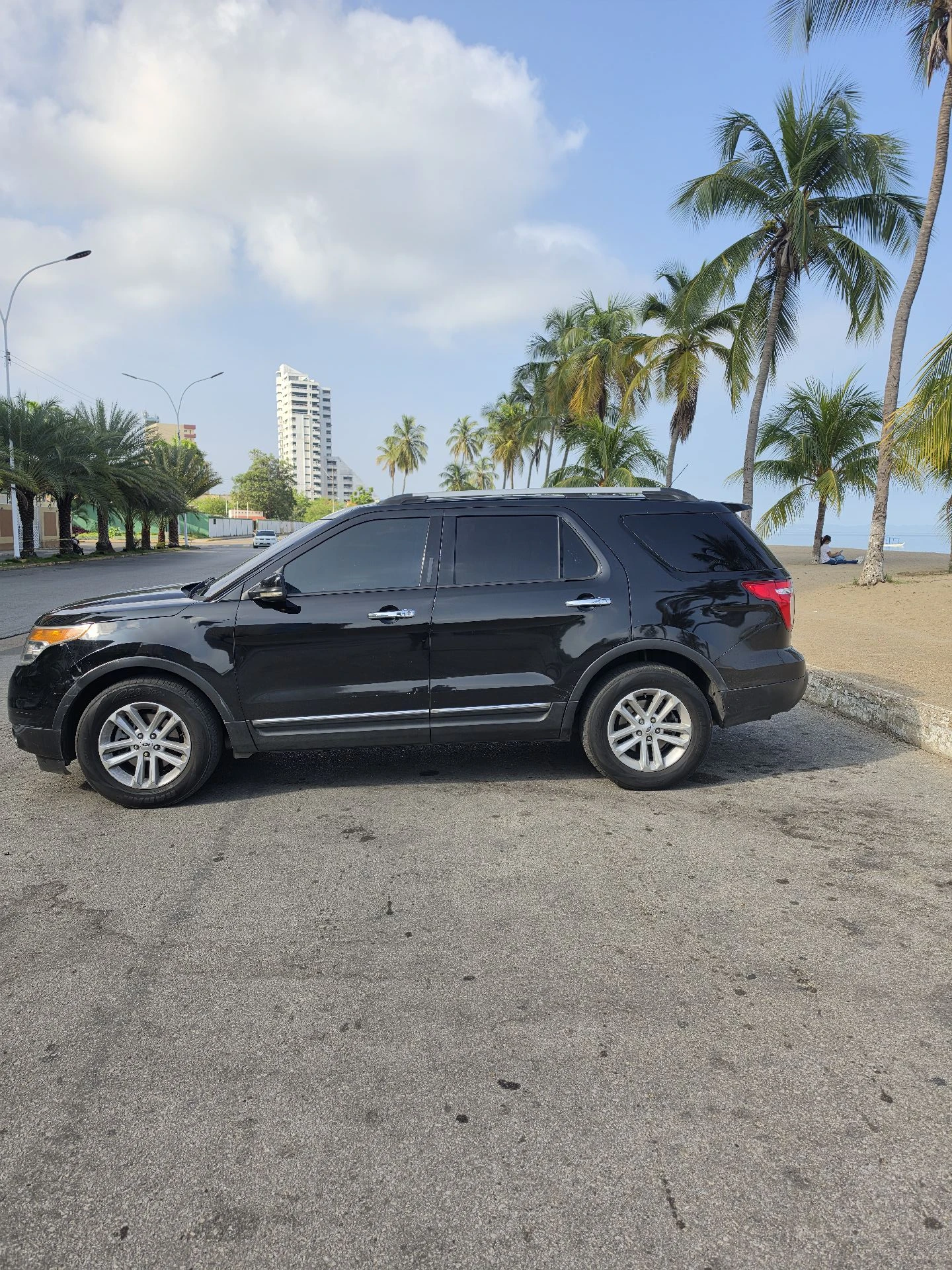 2012 Ford Explorer Limited — photo 3
