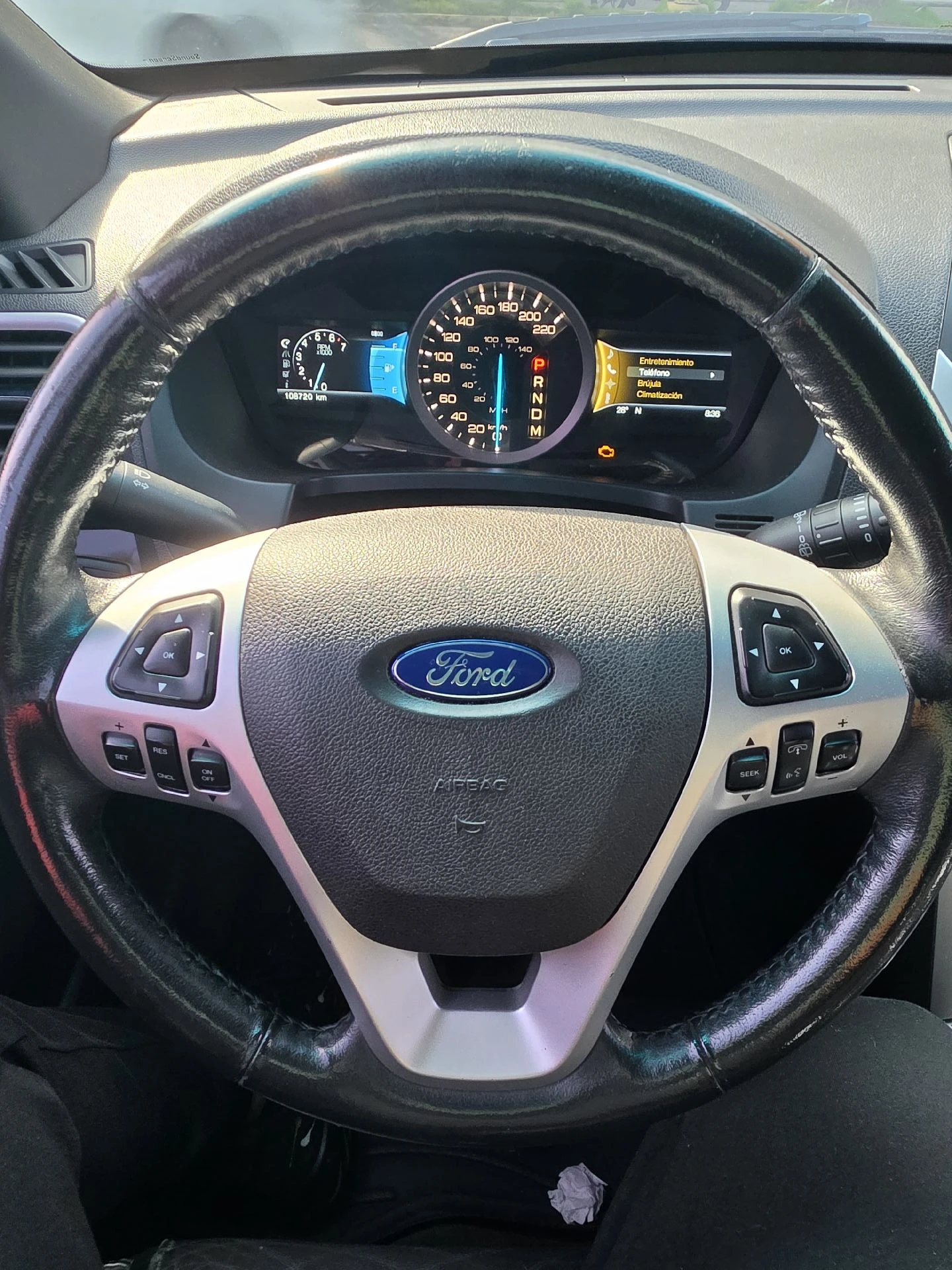 2012 Ford Explorer Limited — photo 6