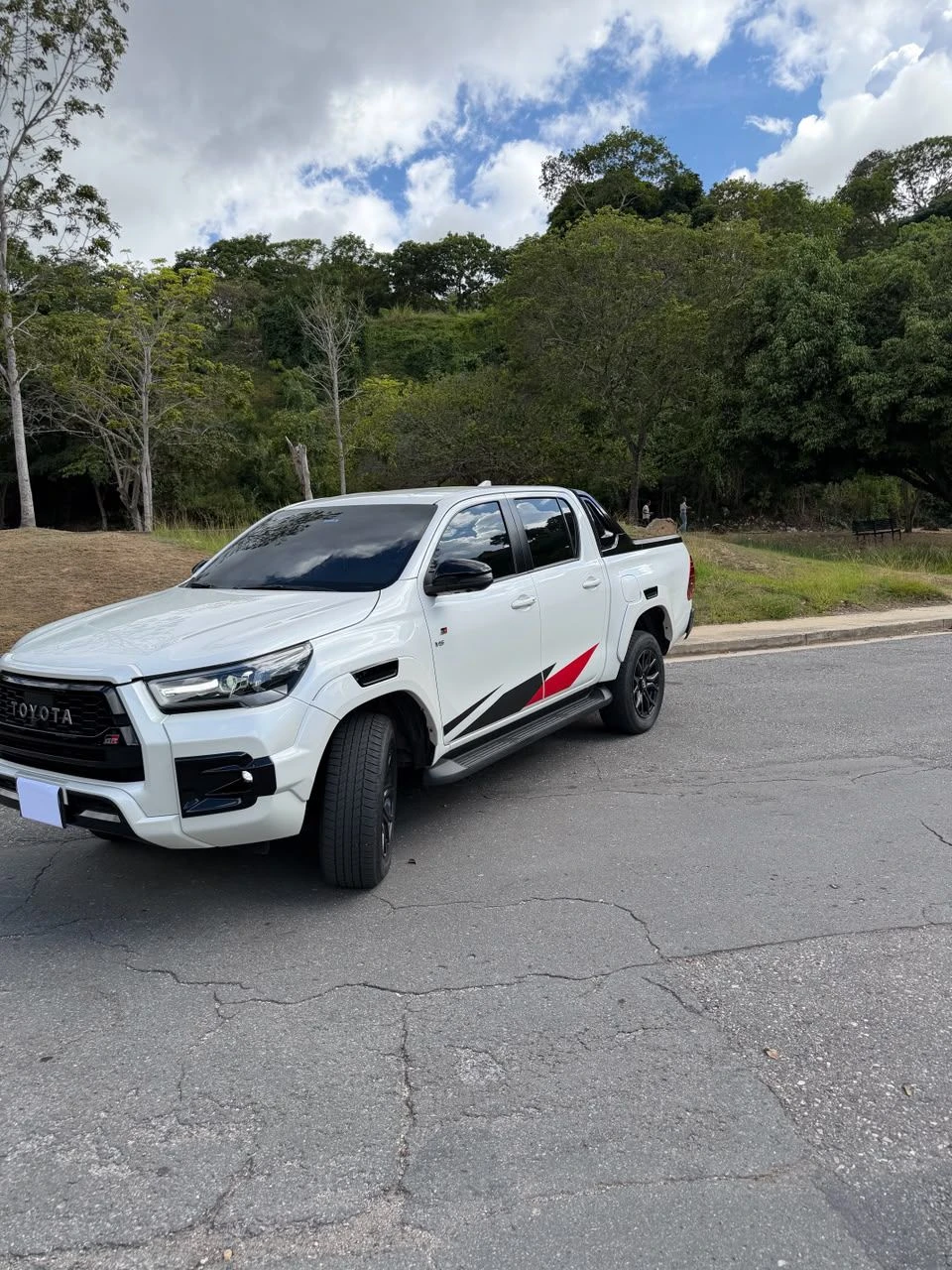2022 Toyota Hilux XR — photo 7