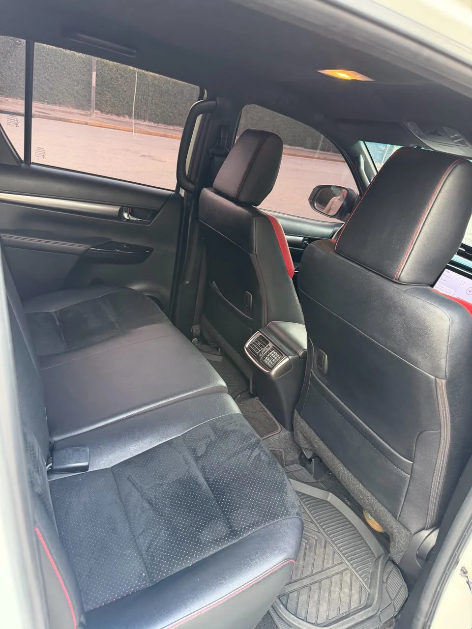 2022 Toyota Hilux XR — photo 18