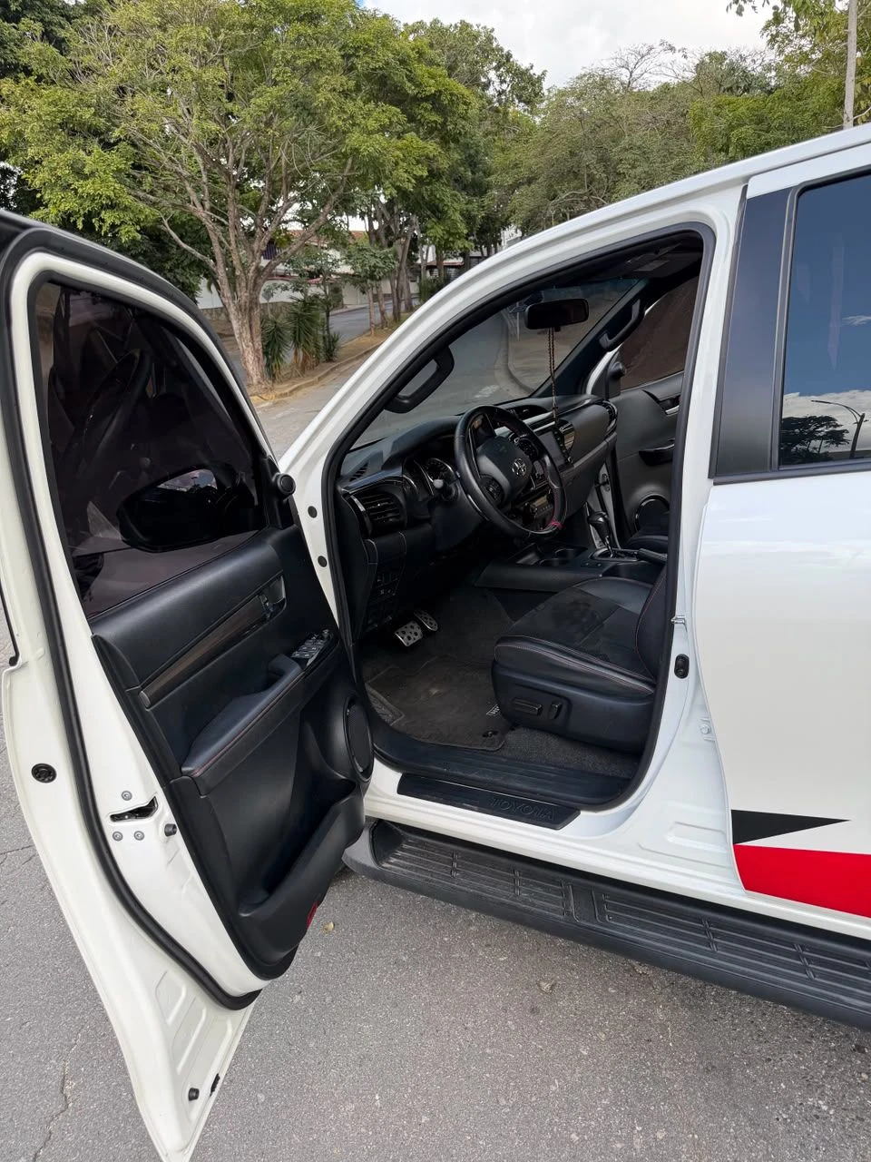 2022 Toyota Hilux XR — photo 20