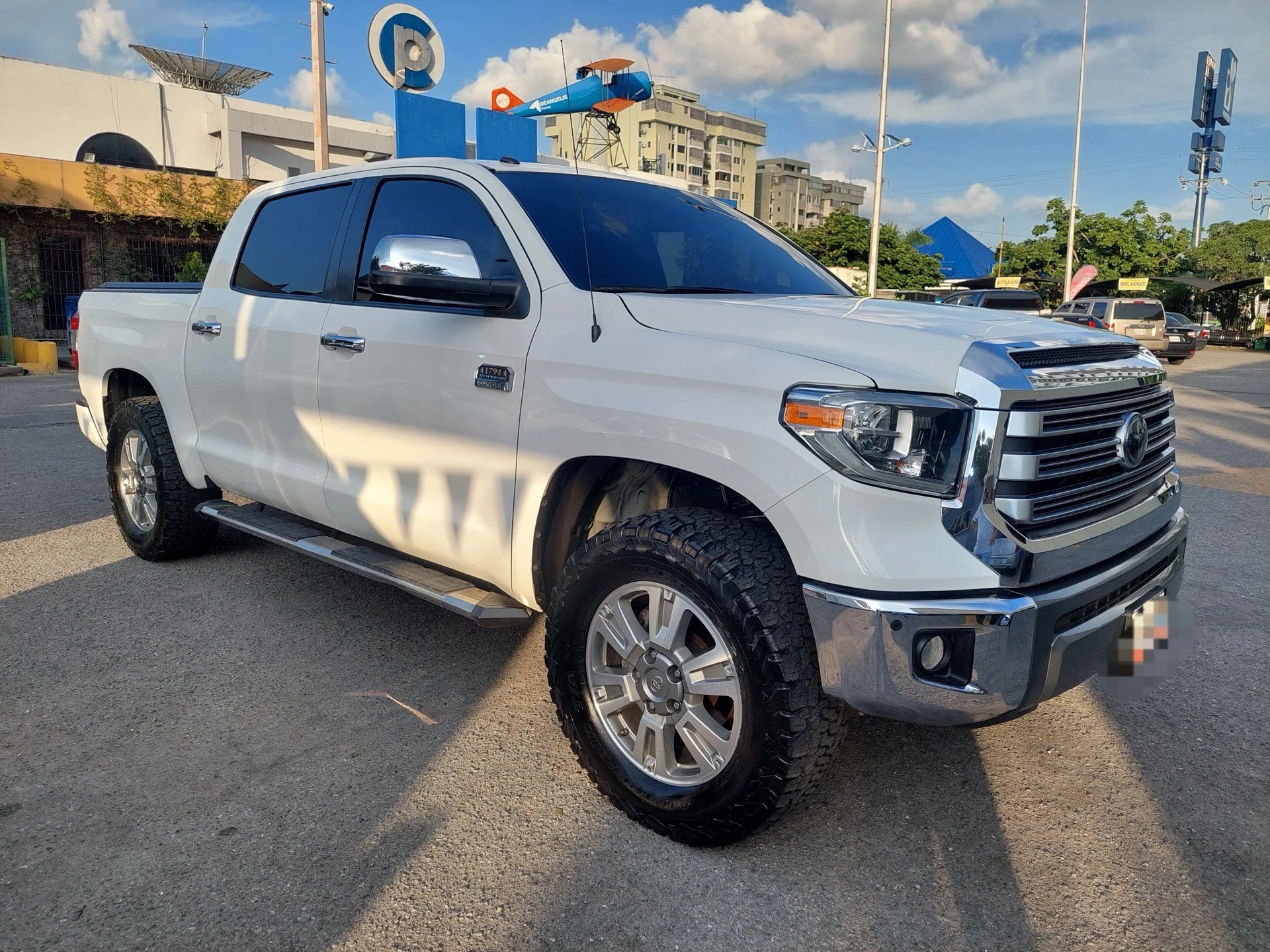 2016 Toyota Tundra 1794 — photo 3