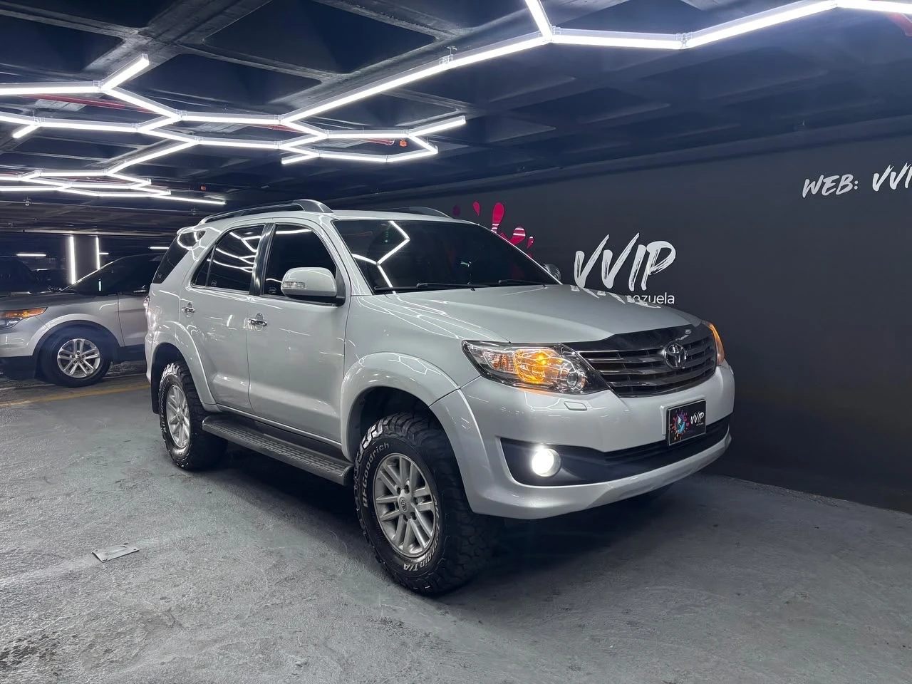 2015 Toyota Fortuner 4x4 — photo 2