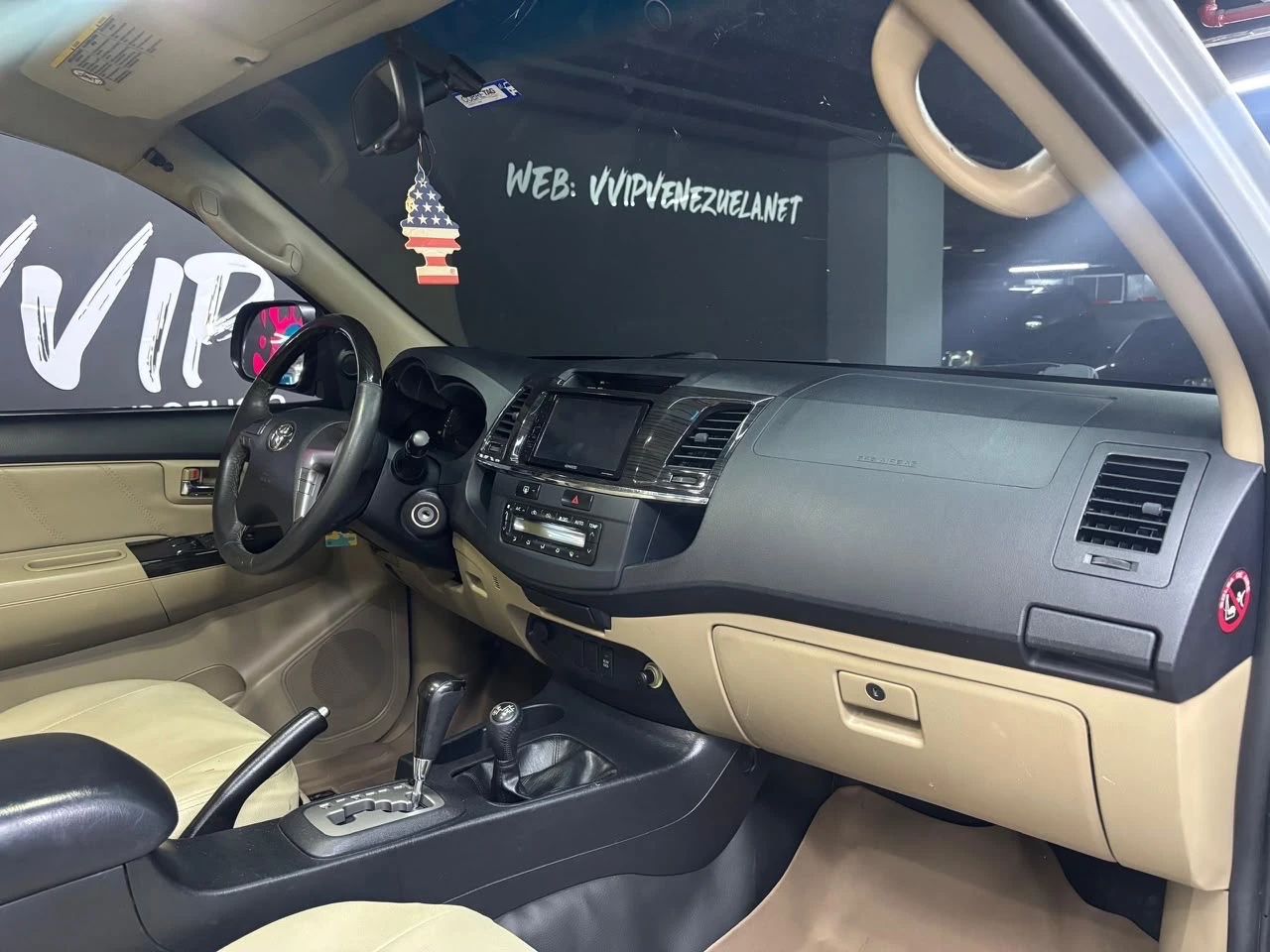 2015 Toyota Fortuner 4x4 — photo 9