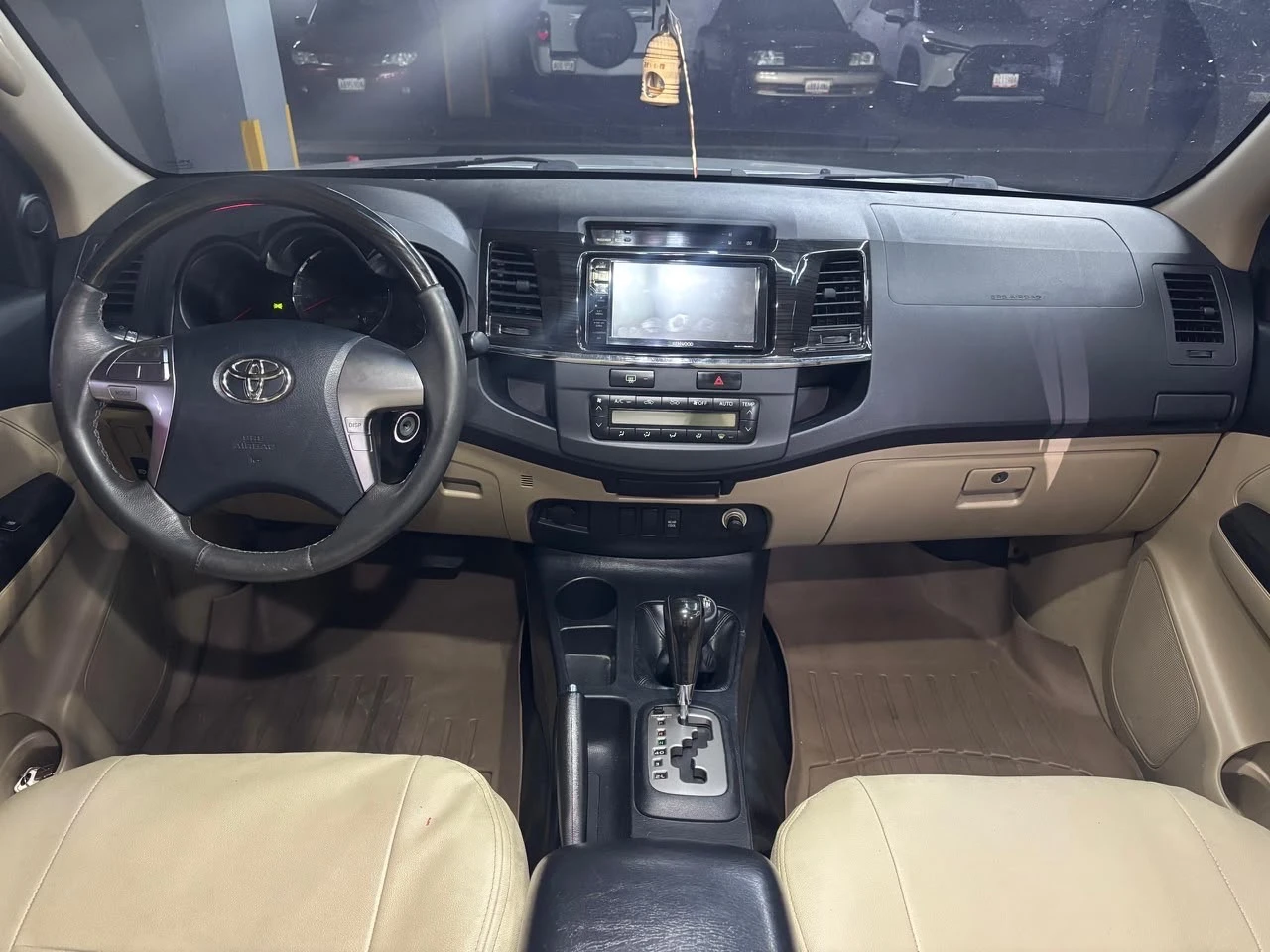 2015 Toyota Fortuner 4x4 — photo 8