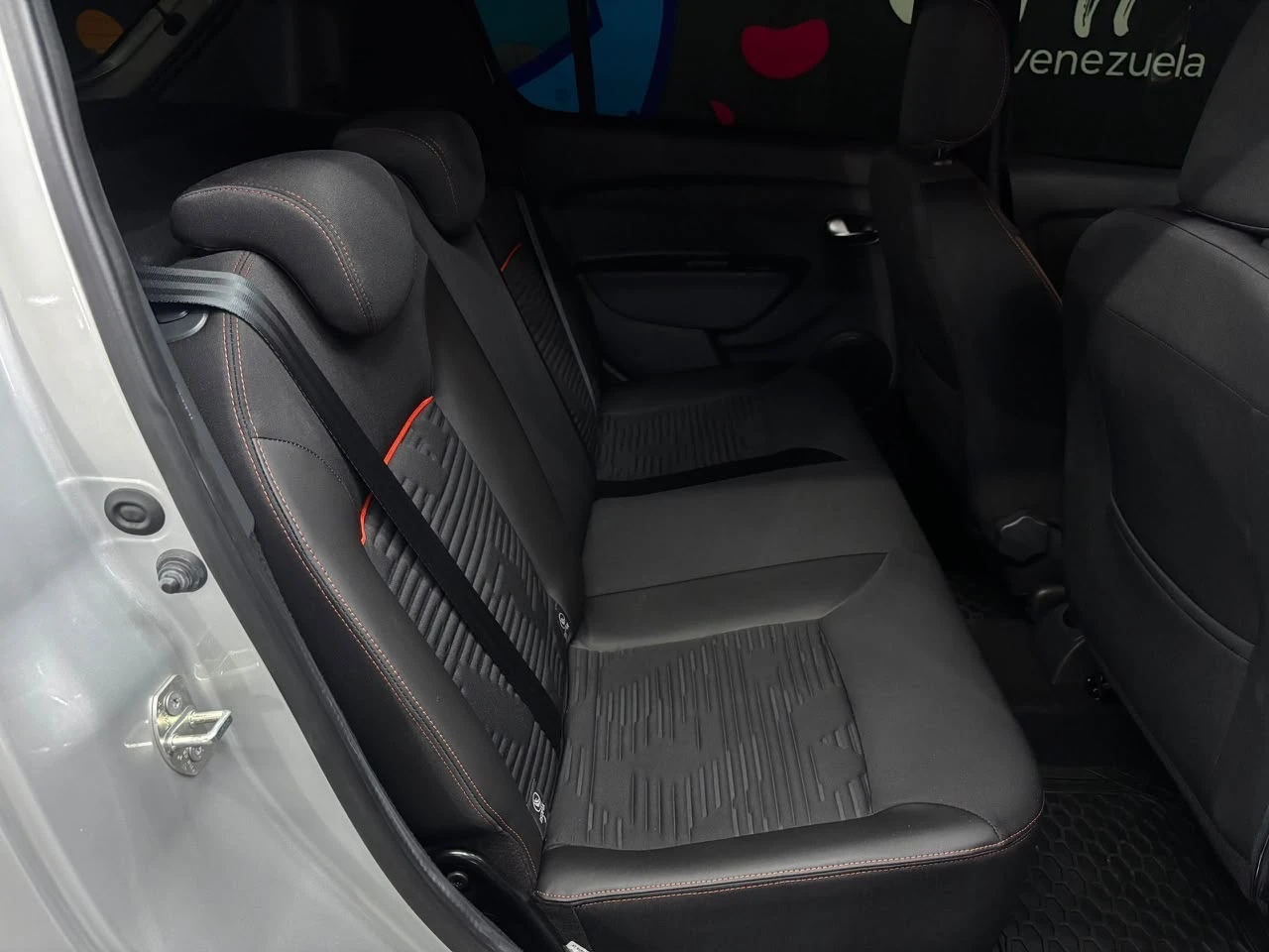 2026 Renault Stepway — photo 8