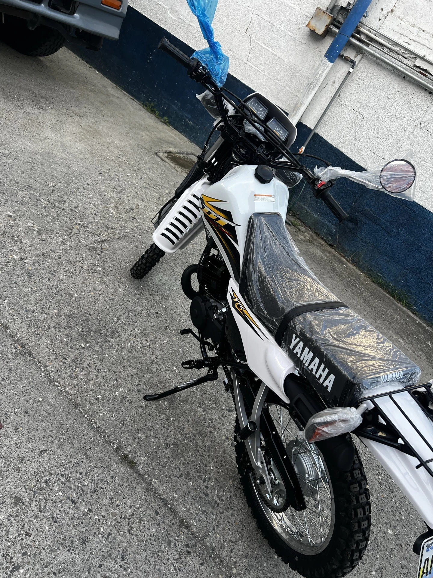 2026 Yamaha DT 175 — photo 4