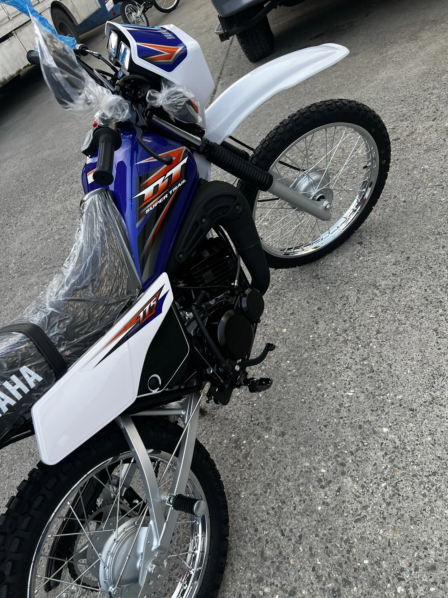 2026 Yamaha DT 175 — foto 4