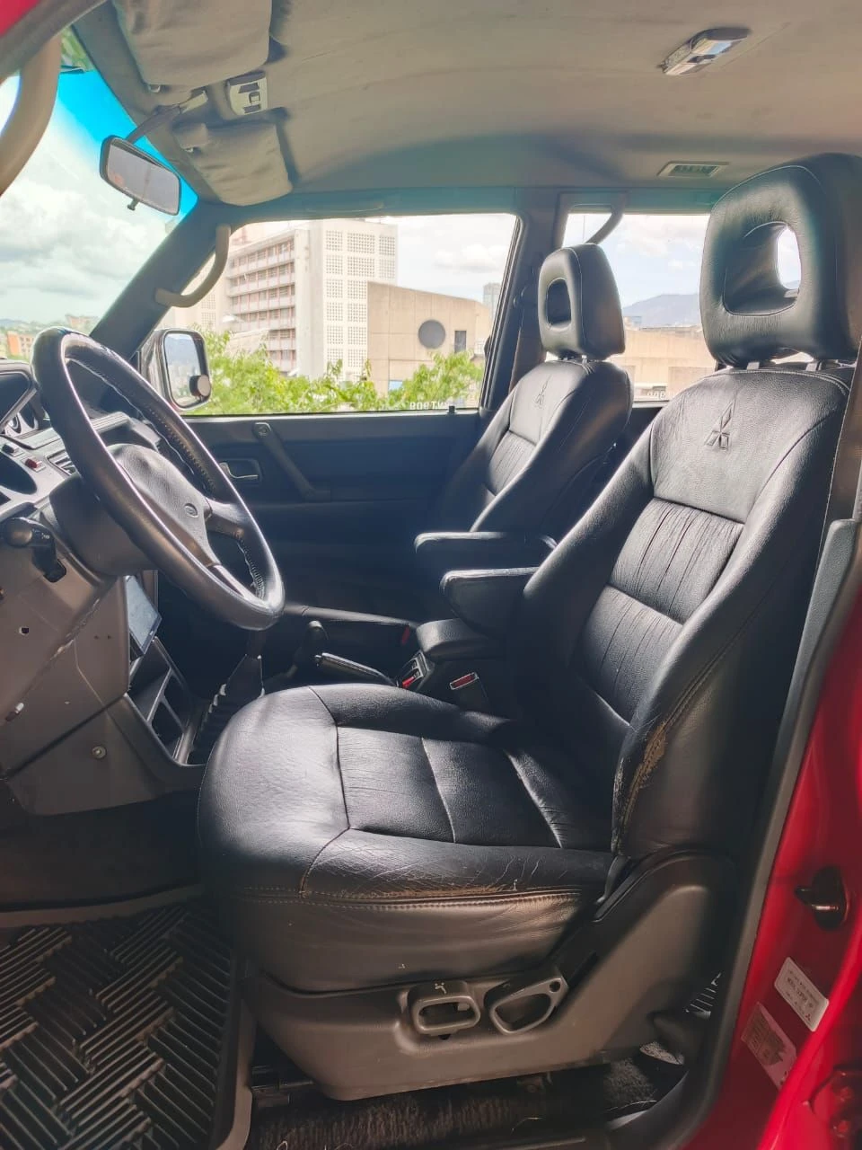 1993 Mitsubishi Montero Montero — photo 5