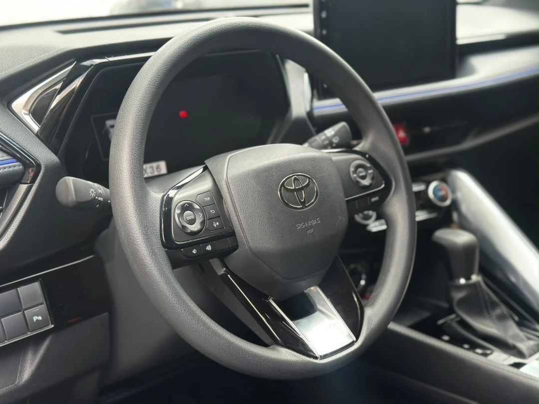 2025 Toyota Yaris Cross G — photo 8