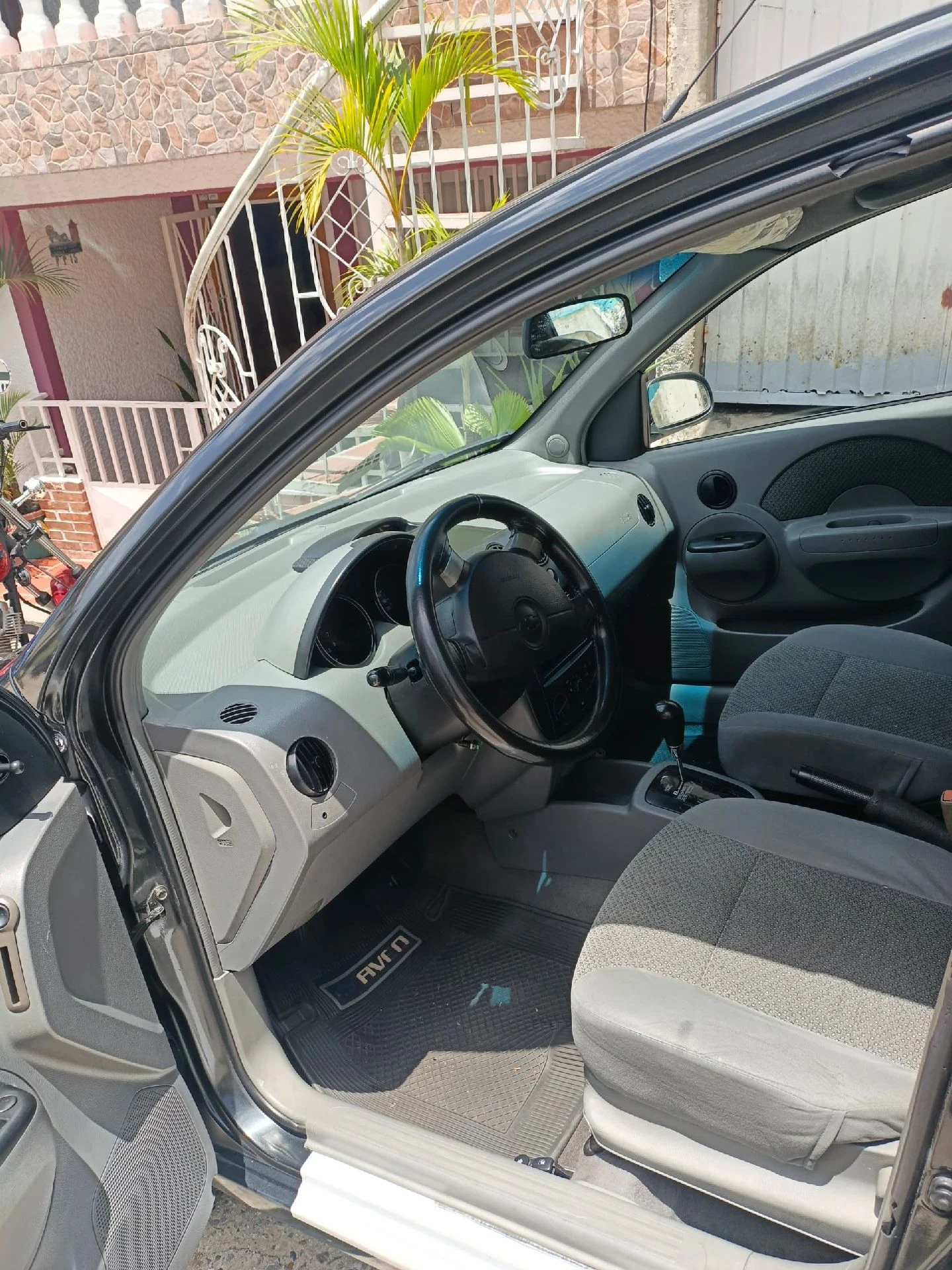 2005 Chevrolet Aveo Aveo 1.6 Base Sedán — photo 4