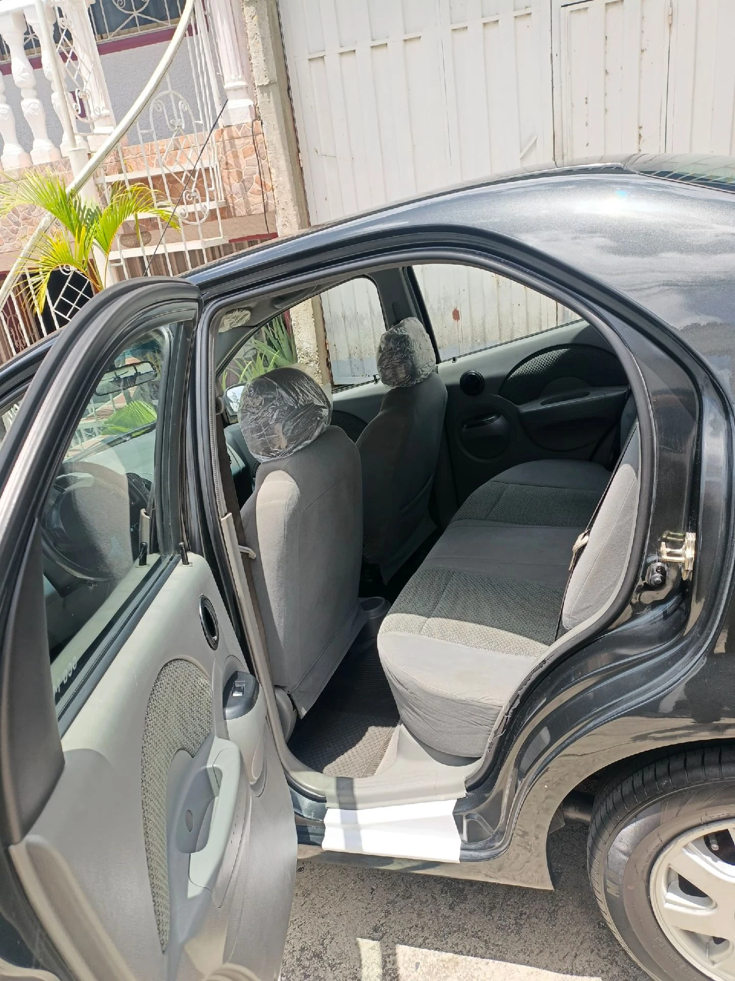 2005 Chevrolet Aveo Aveo 1.6 Base Sedán — photo 3
