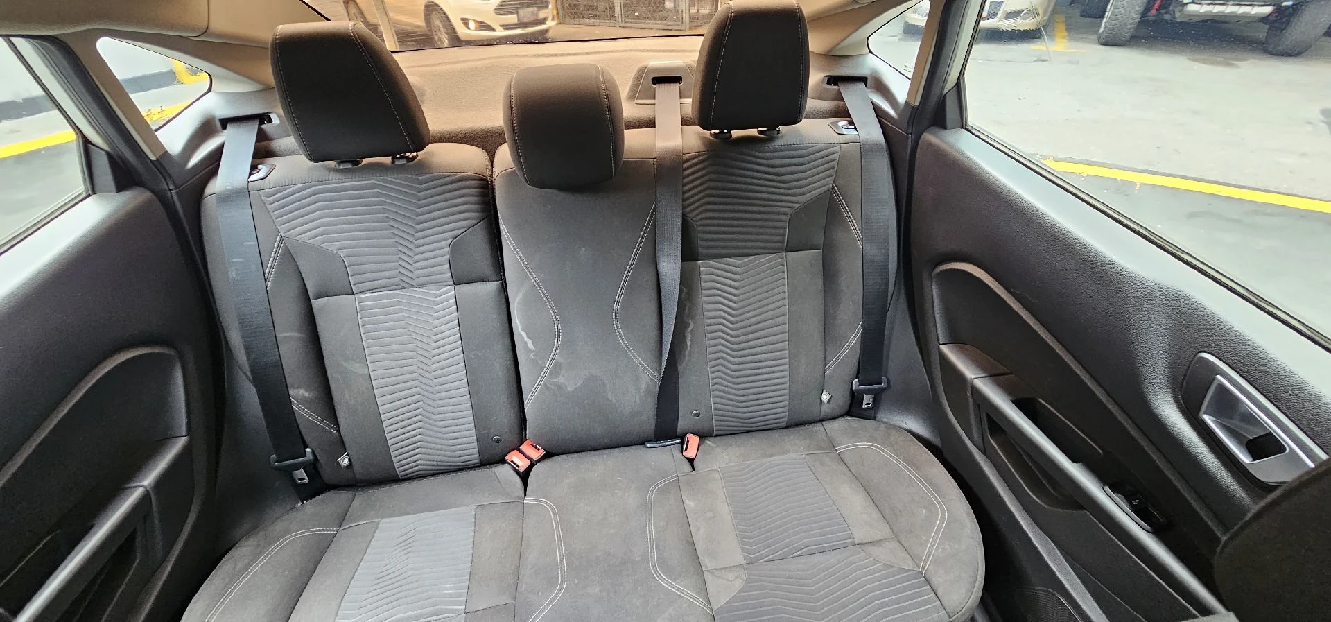 2016 Ford Fiesta Titanium — photo 11
