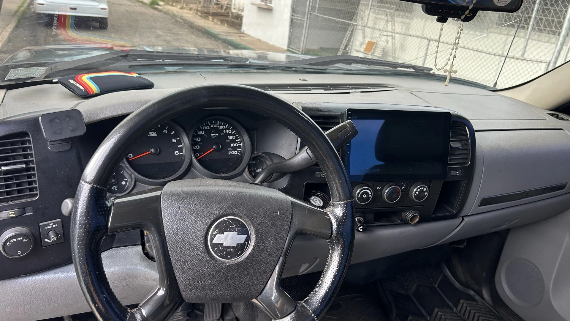 2011 Chevrolet Silverado LS — photo 4