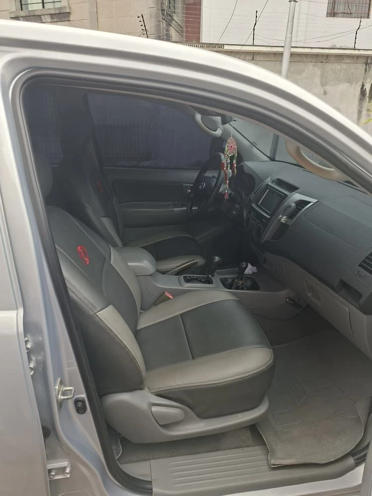 2006 Toyota Hilux Kavak 4.0 — photo 5