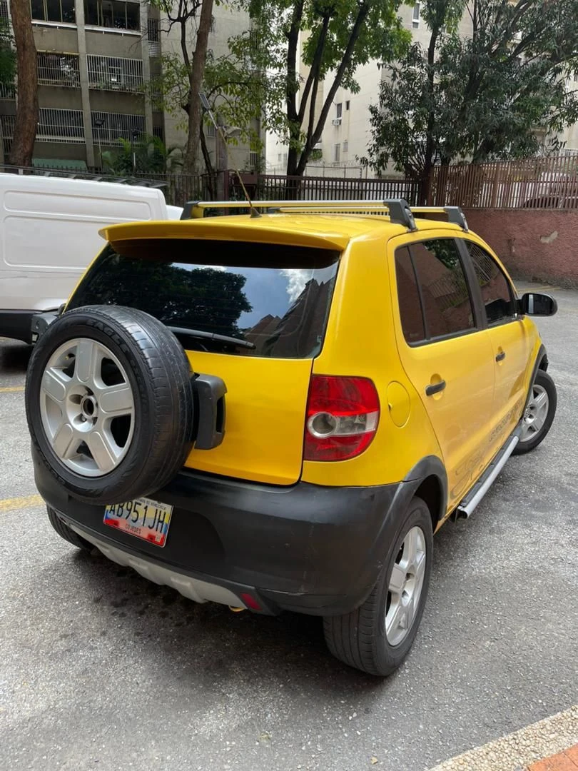 2008 Volkswagen CrossFox — photo 4