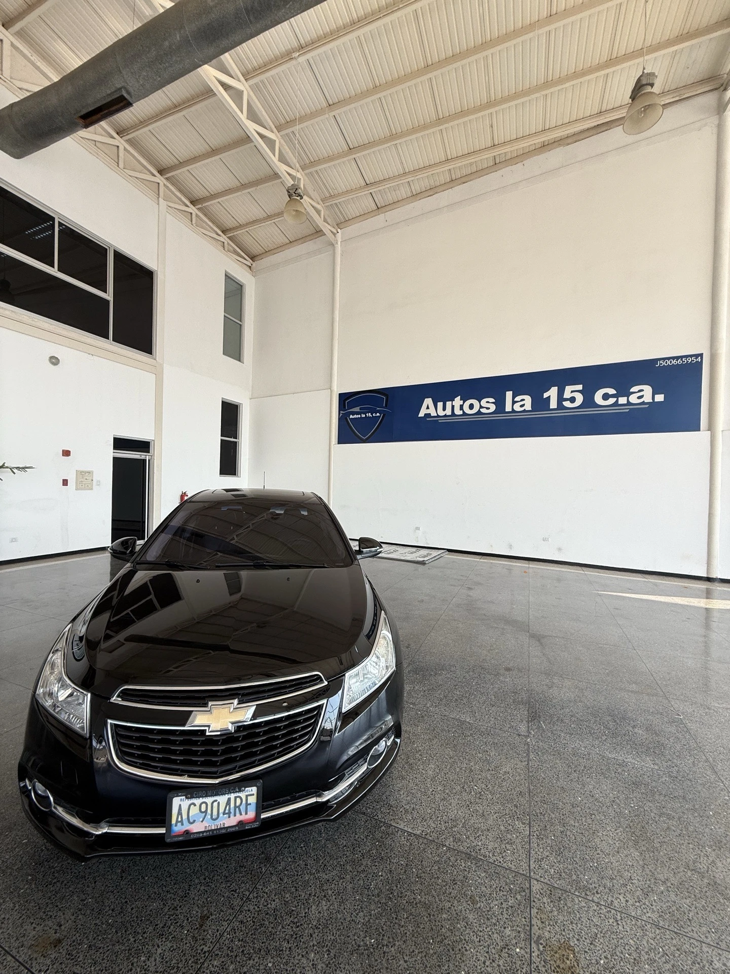 2015 Chevrolet Cruze — photo 2